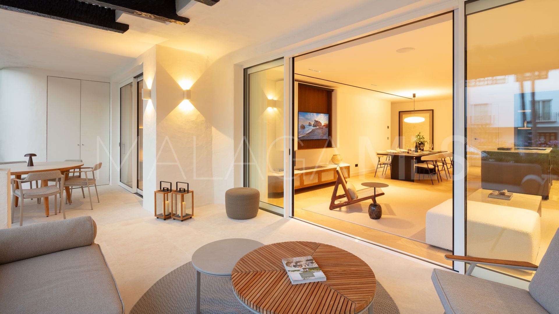 For sale Puente Romano 3 bedrooms ground floor apartment