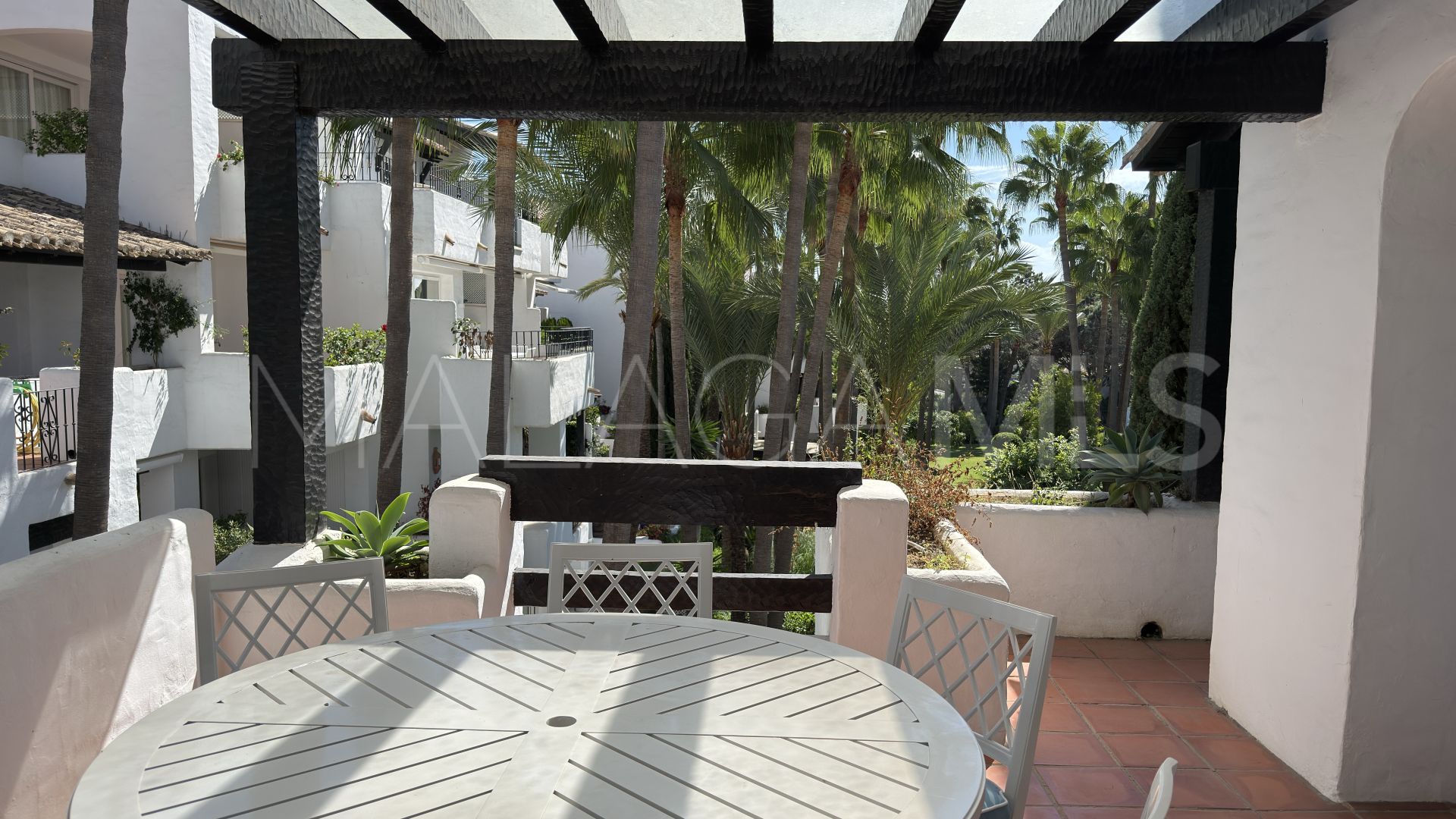 Duplex penthouse for sale in Puente Romano