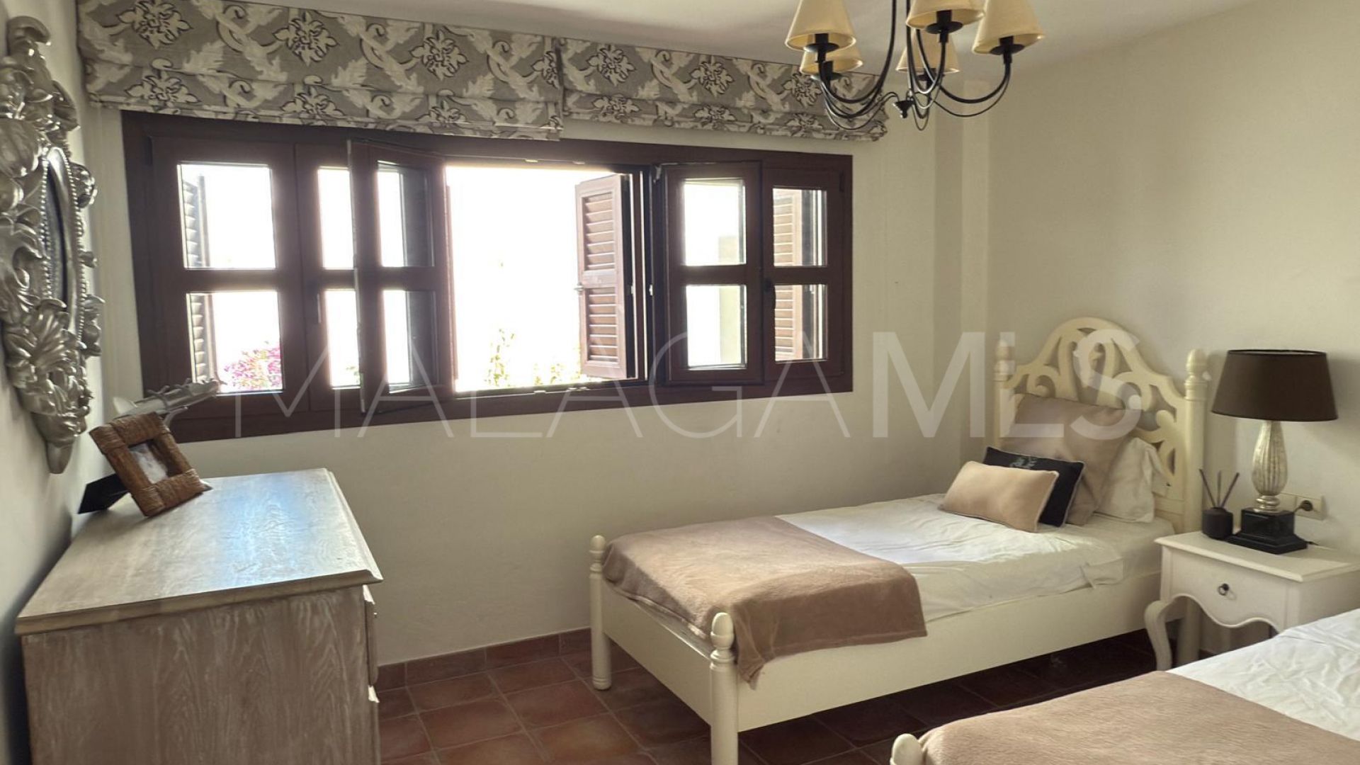 Maison jumelée for sale in Estepona