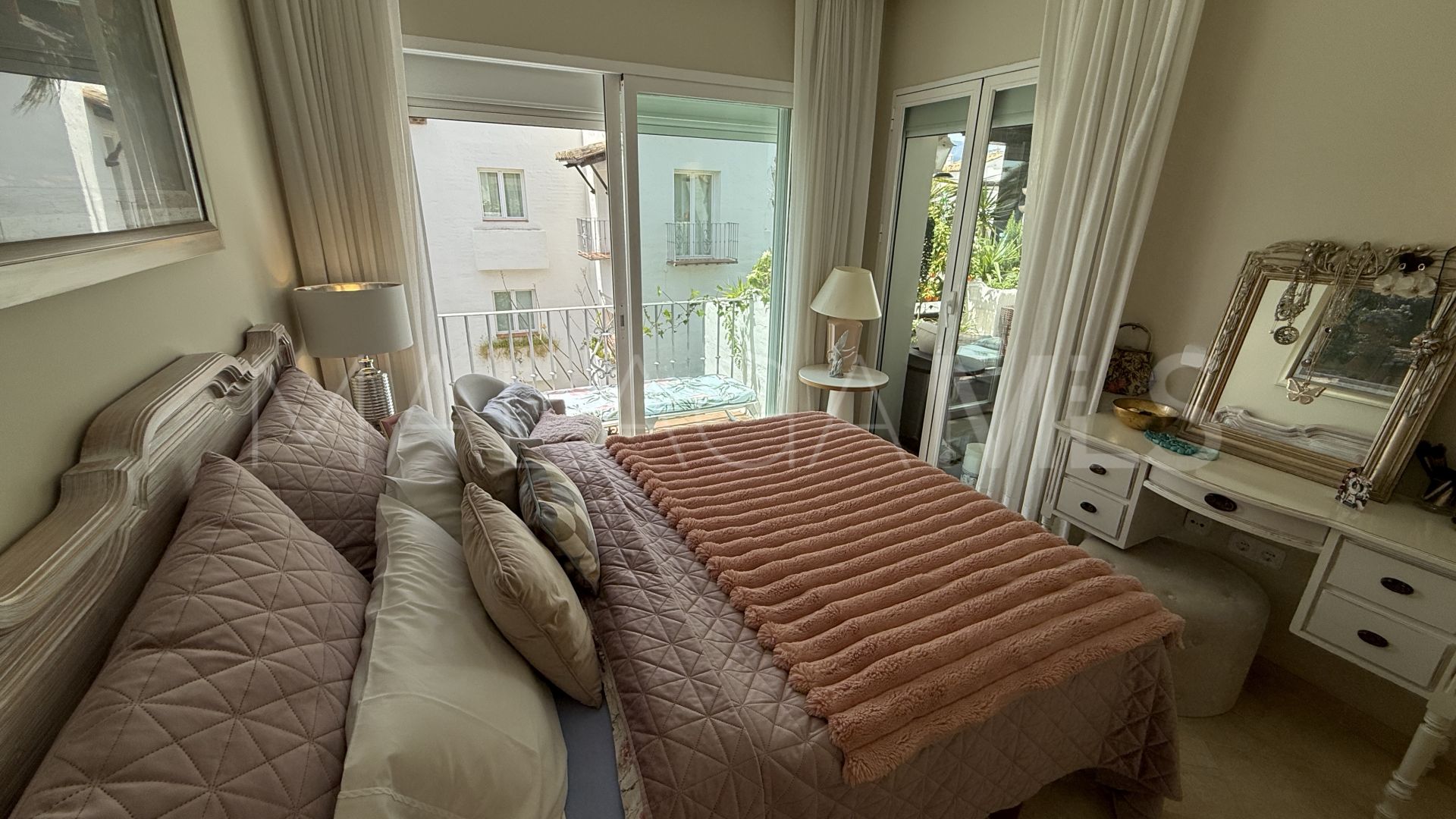 Se vende Ático with 2 bedrooms in Costalita