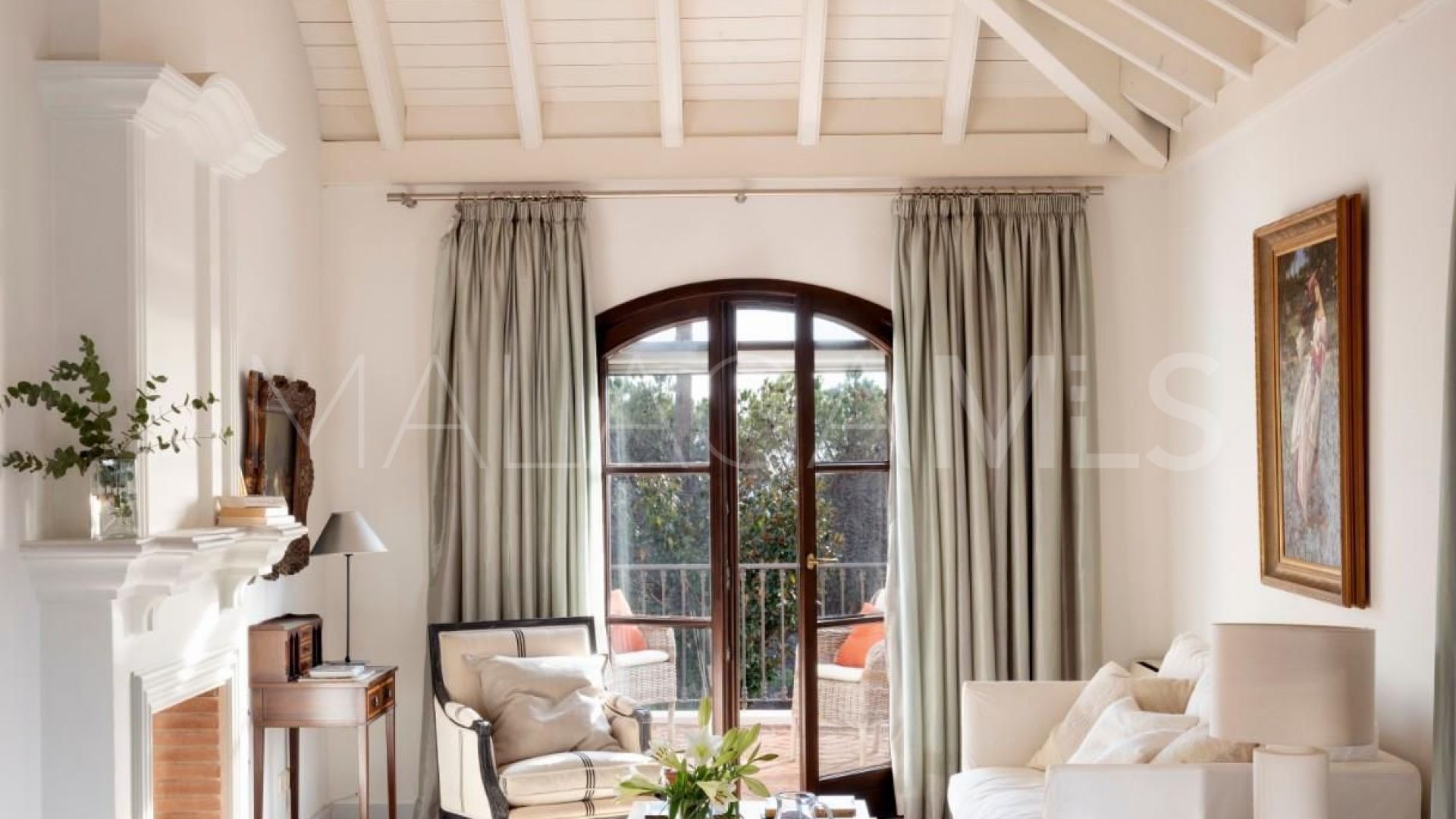 Villa for sale in Benahavis