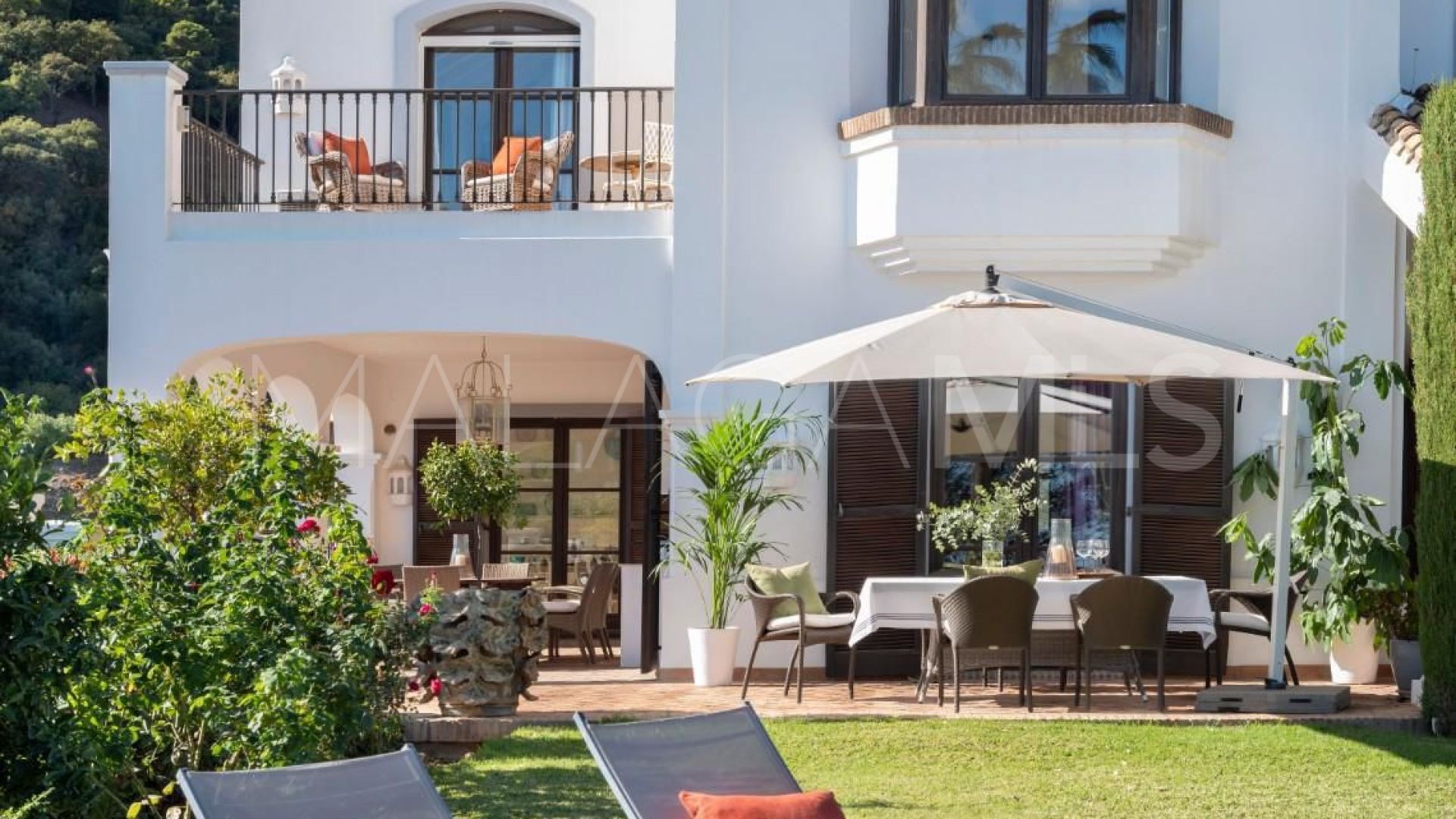 Villa for sale in Benahavis