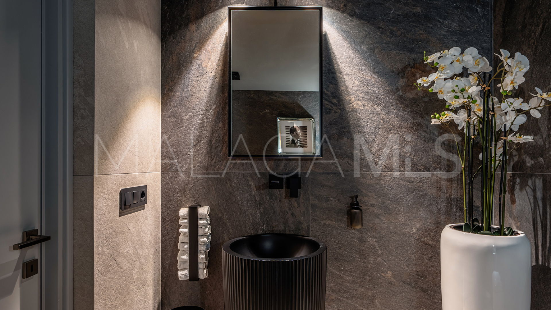 Se vende villa in La Mairena de 6 bedrooms