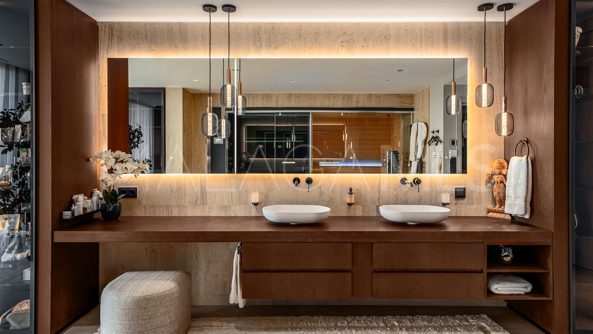 Se vende villa in La Mairena de 6 bedrooms