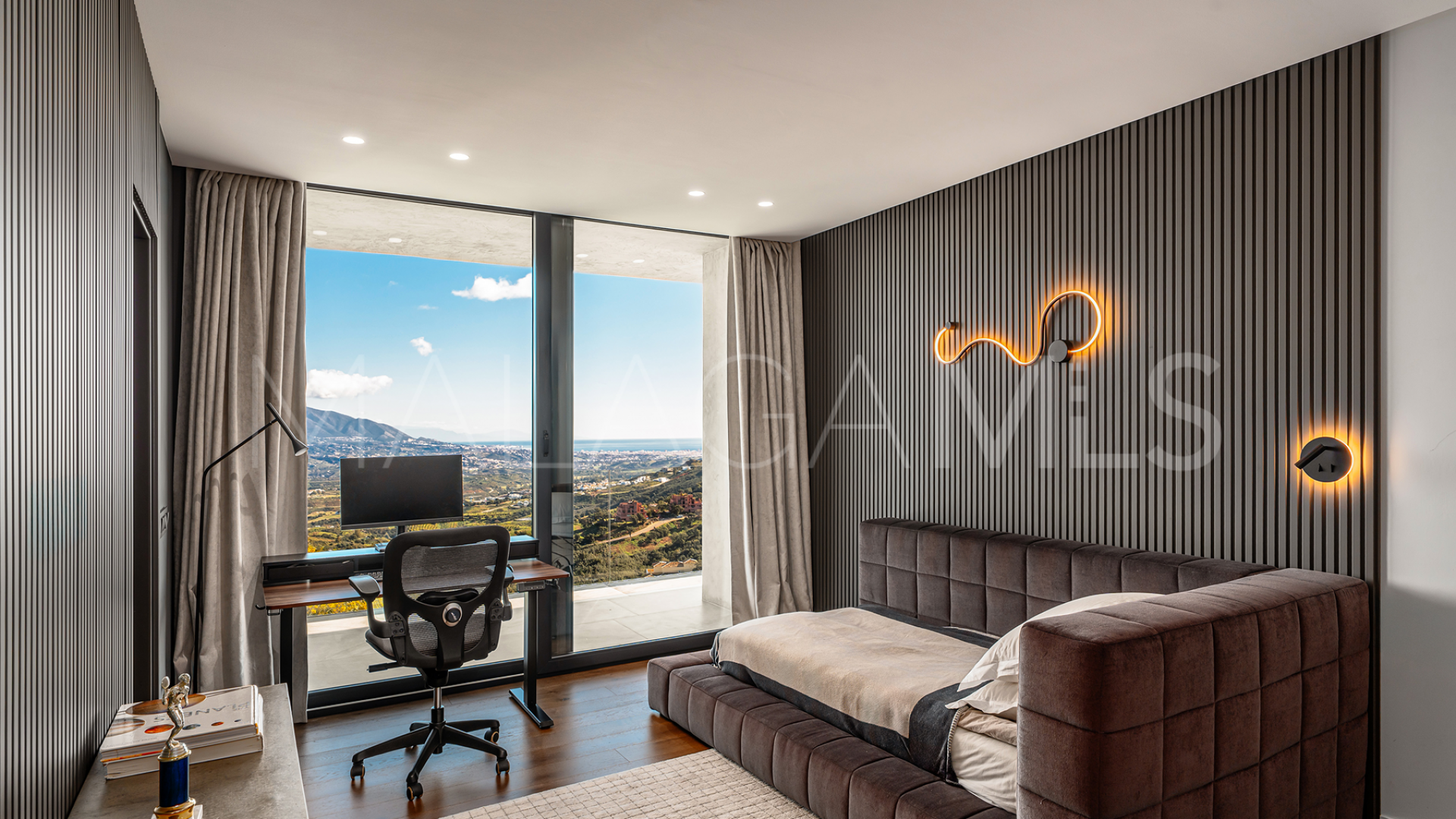 Se vende villa in La Mairena de 6 bedrooms