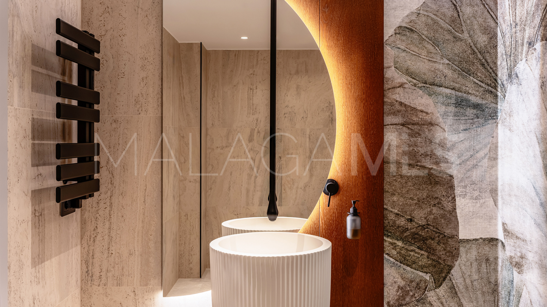 Se vende villa in La Mairena de 6 bedrooms