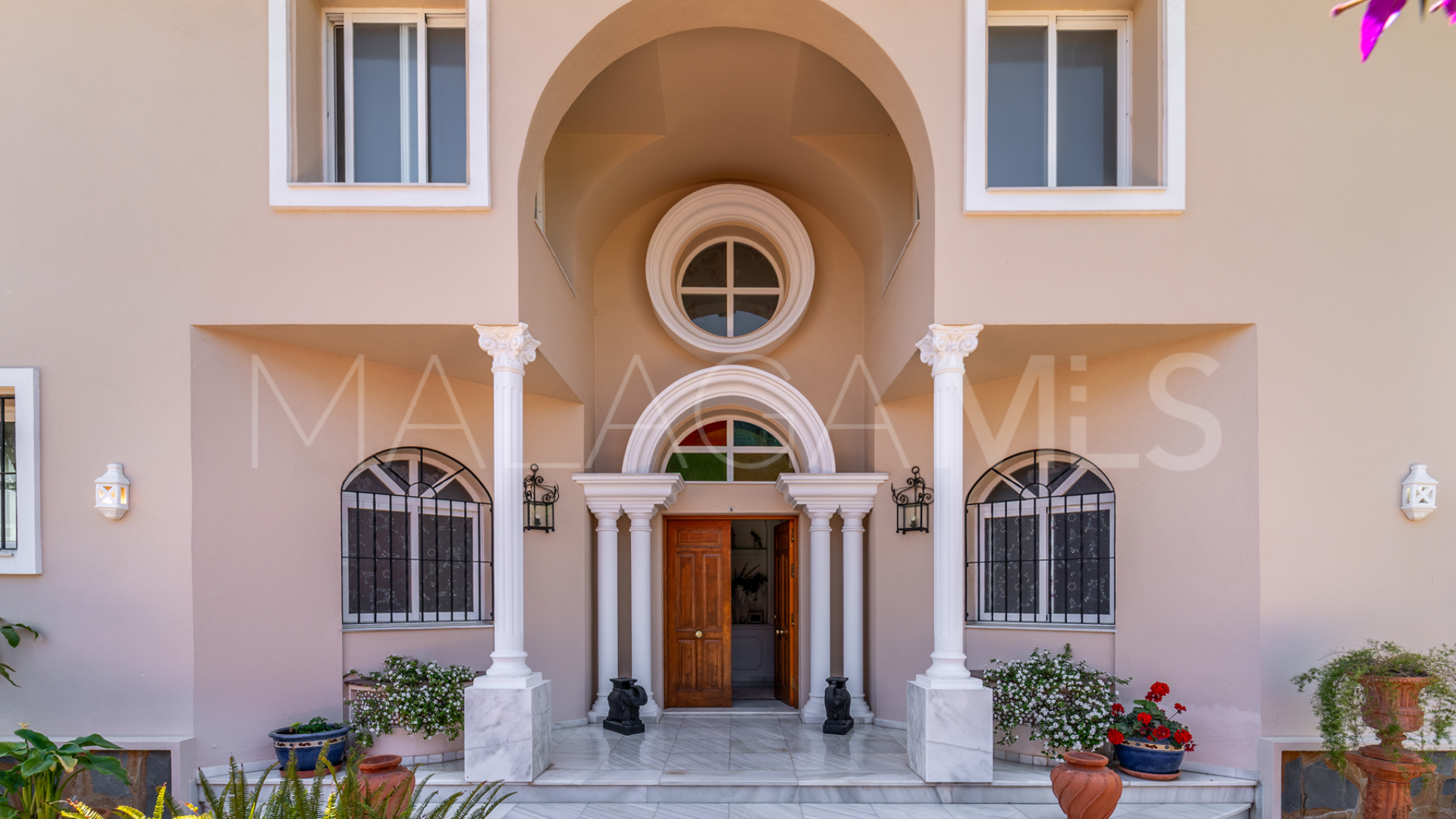 Villa for sale in El Presidente