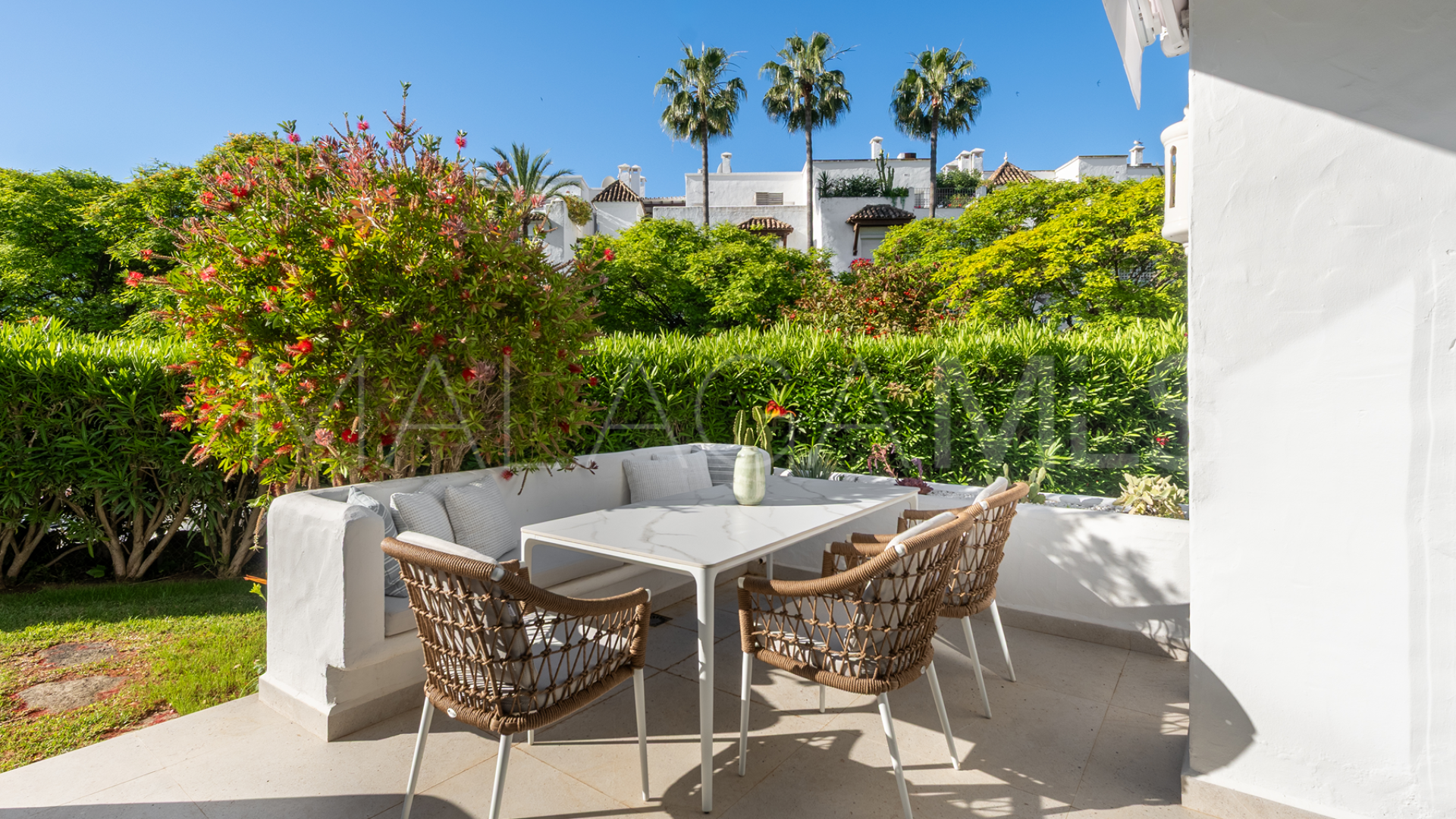 Lägenhet for sale in Alhambra del Mar