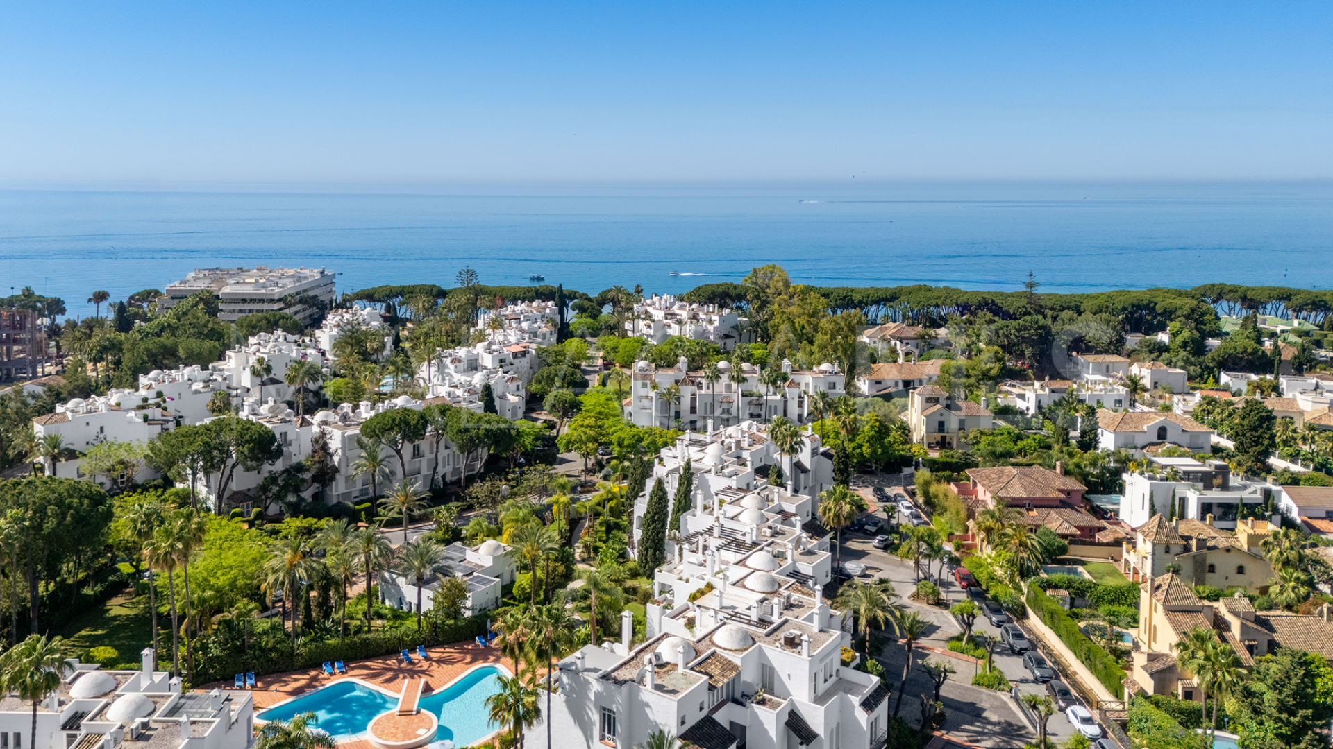Lägenhet for sale in Alhambra del Mar
