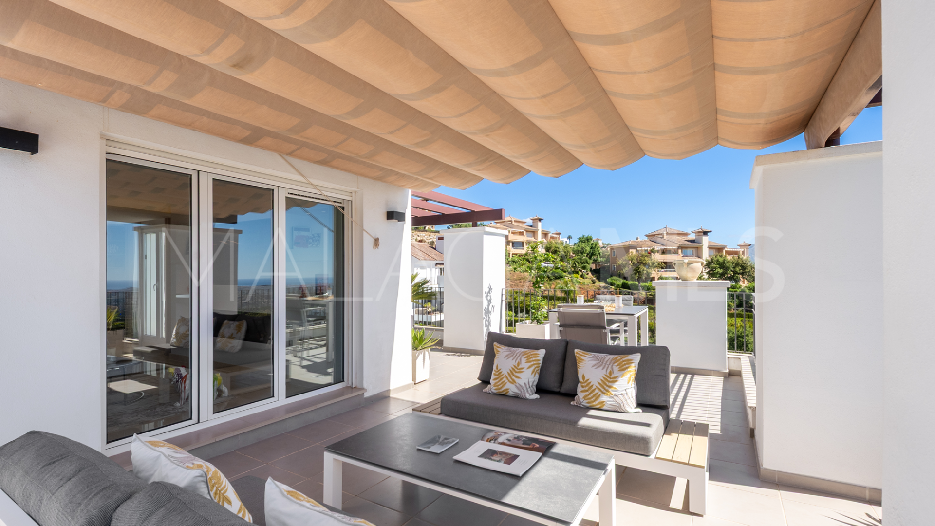Penthouse for sale in El Soto de Marbella