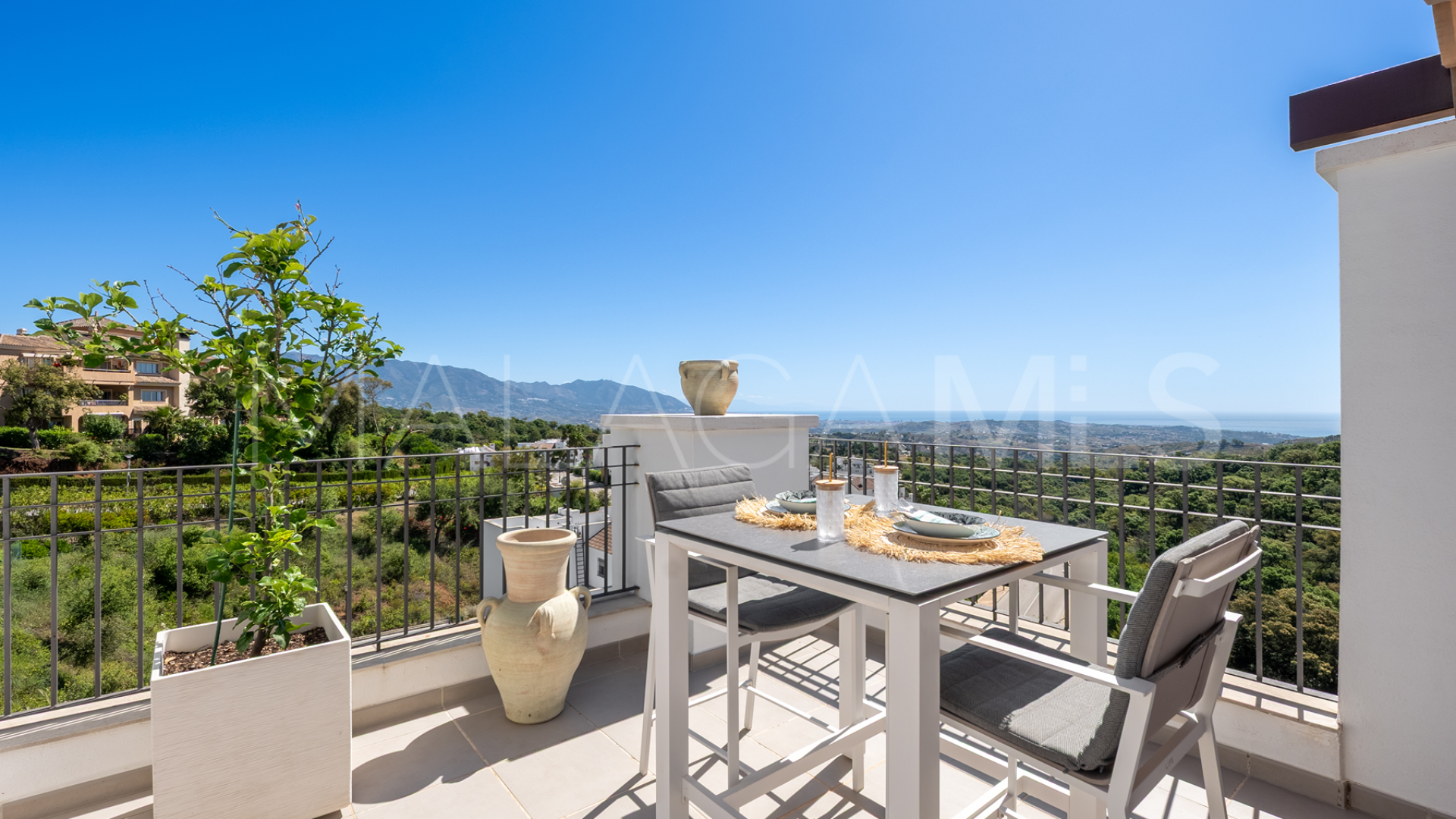 Penthouse for sale in El Soto de Marbella