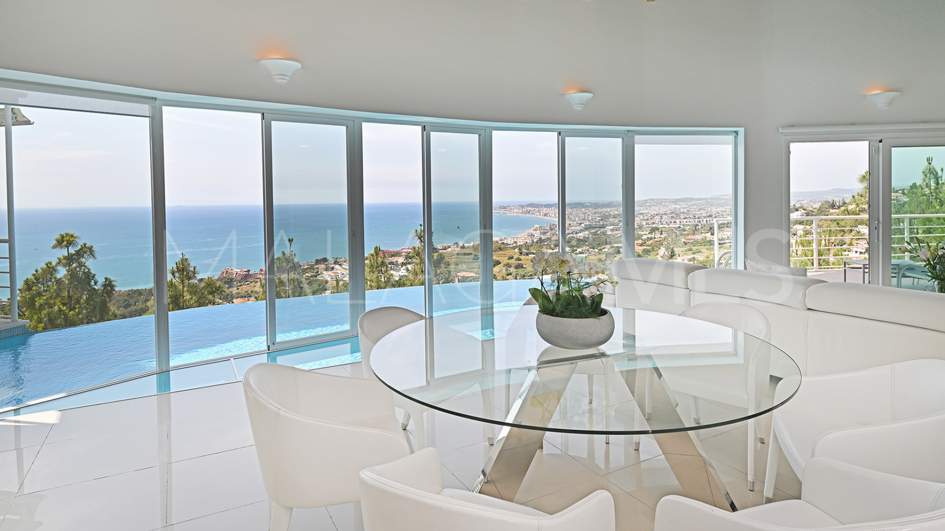 Villa for sale in Benalmadena Centro
