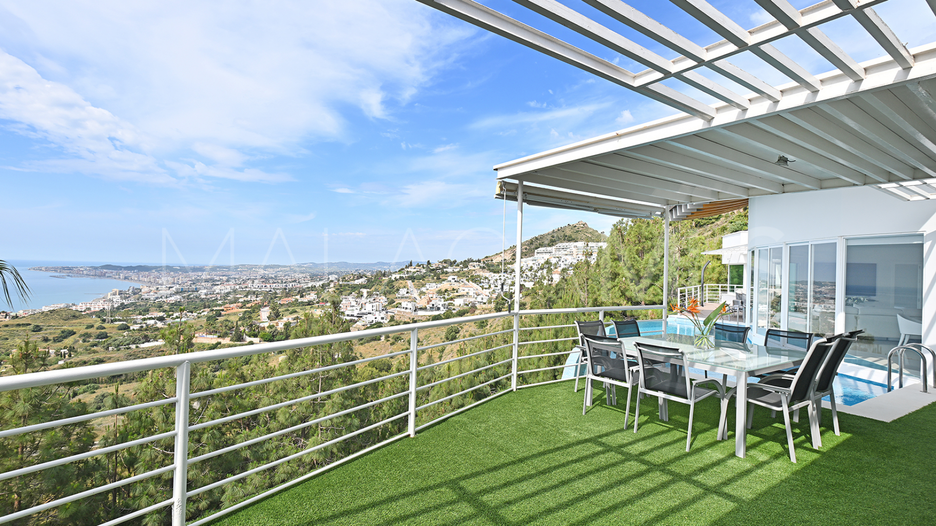 Villa for sale in Benalmadena Centro