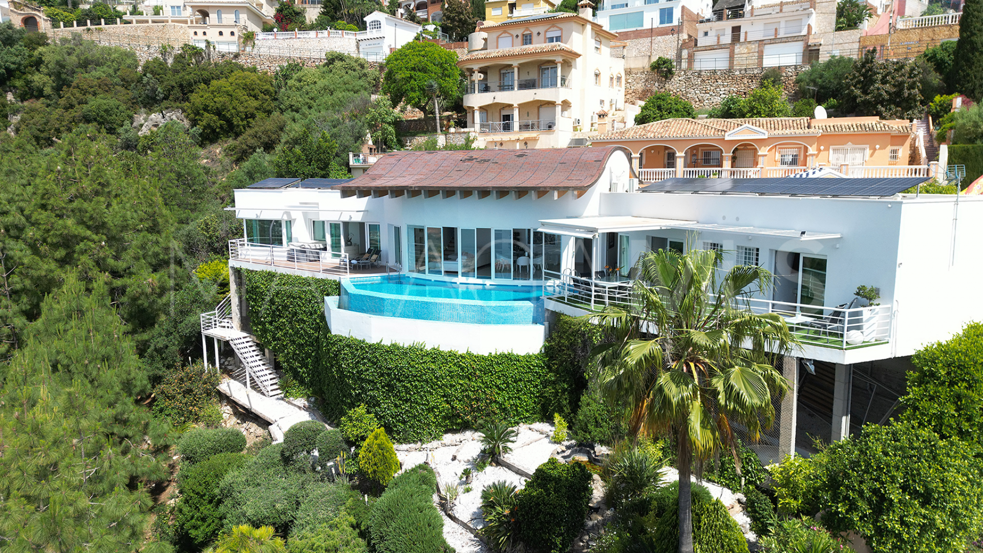 Villa for sale in Benalmadena Centro