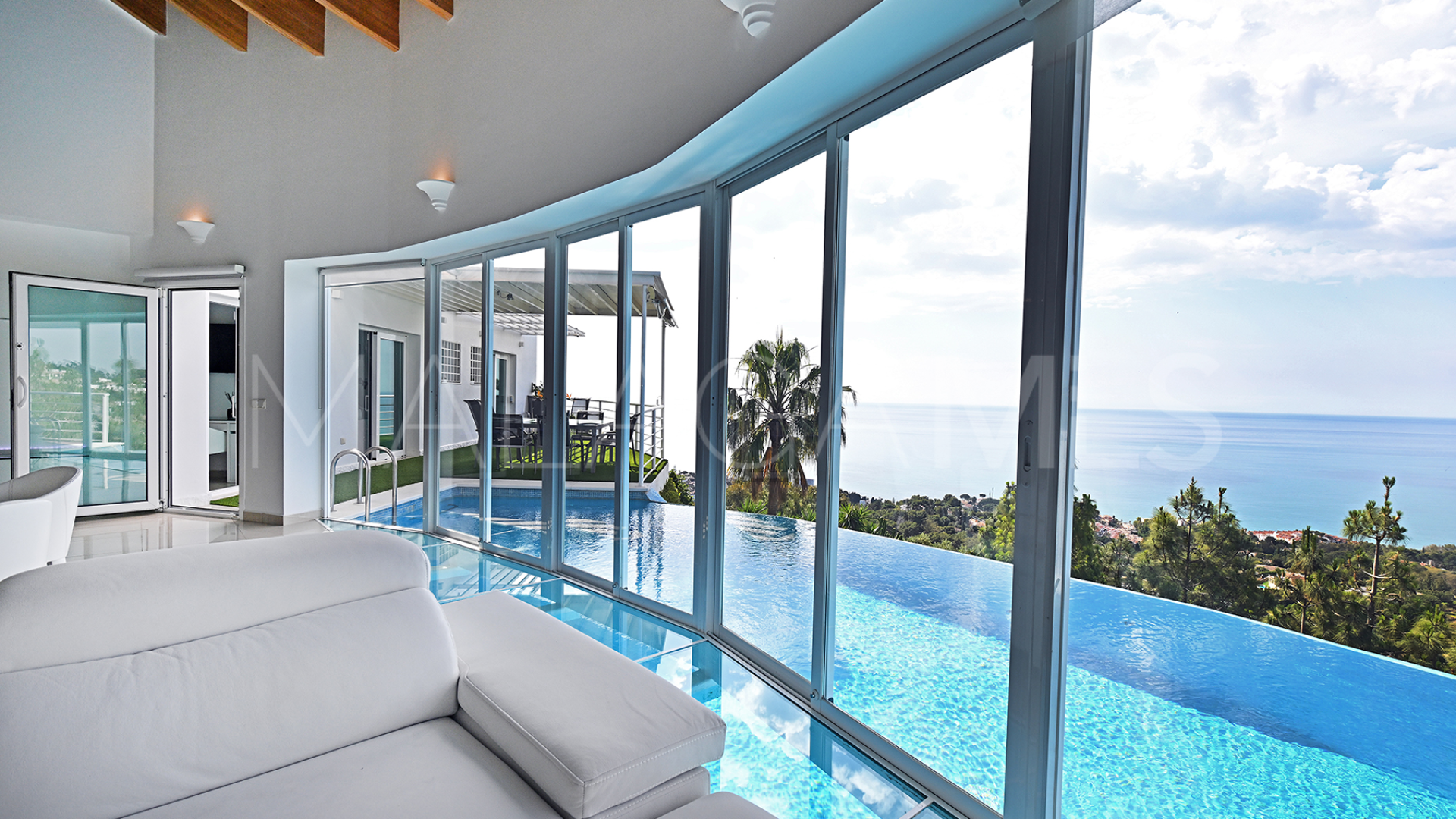 Villa for sale in Benalmadena Centro