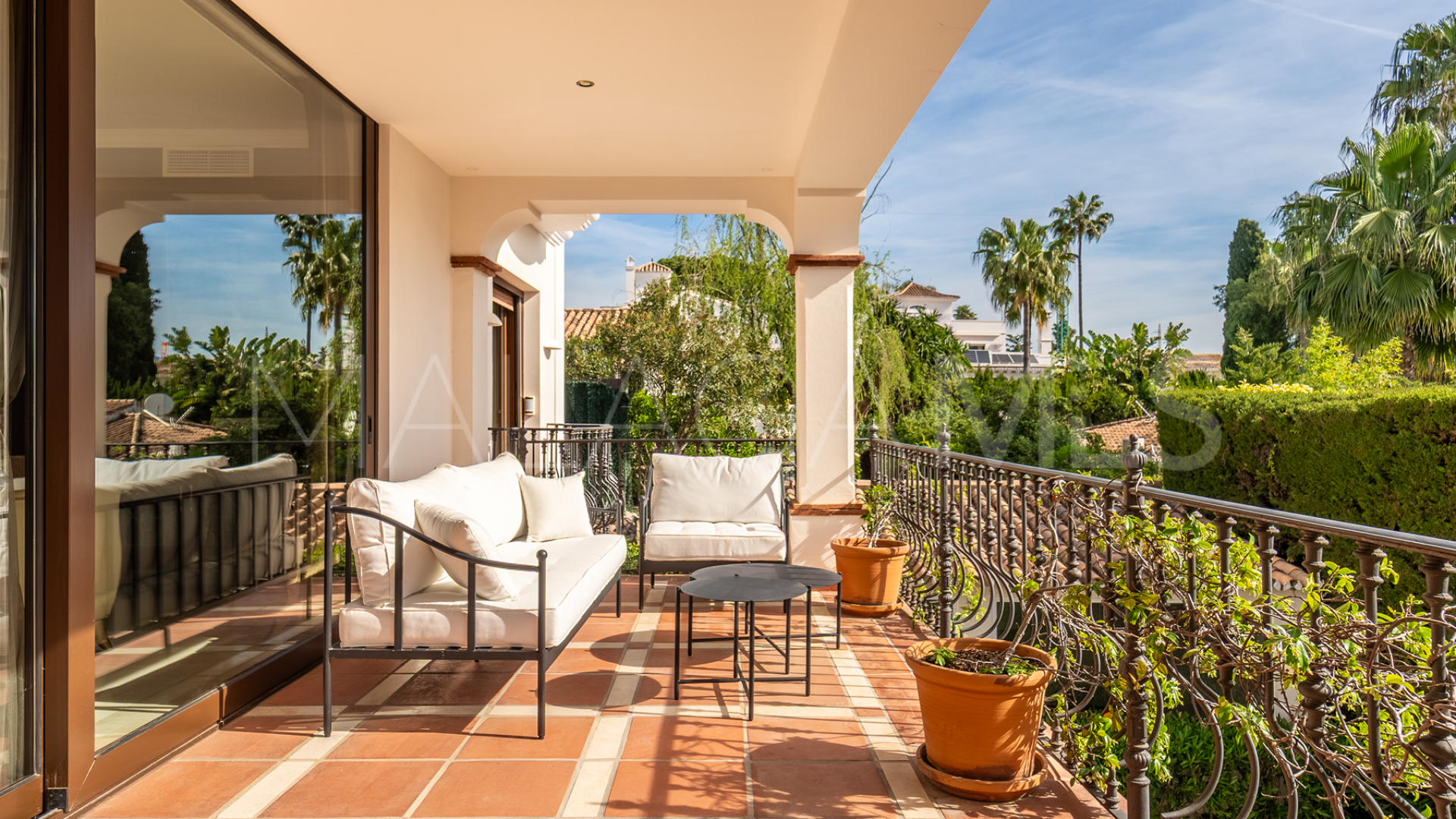 Nueva Atalaya 4 bedrooms villa for sale