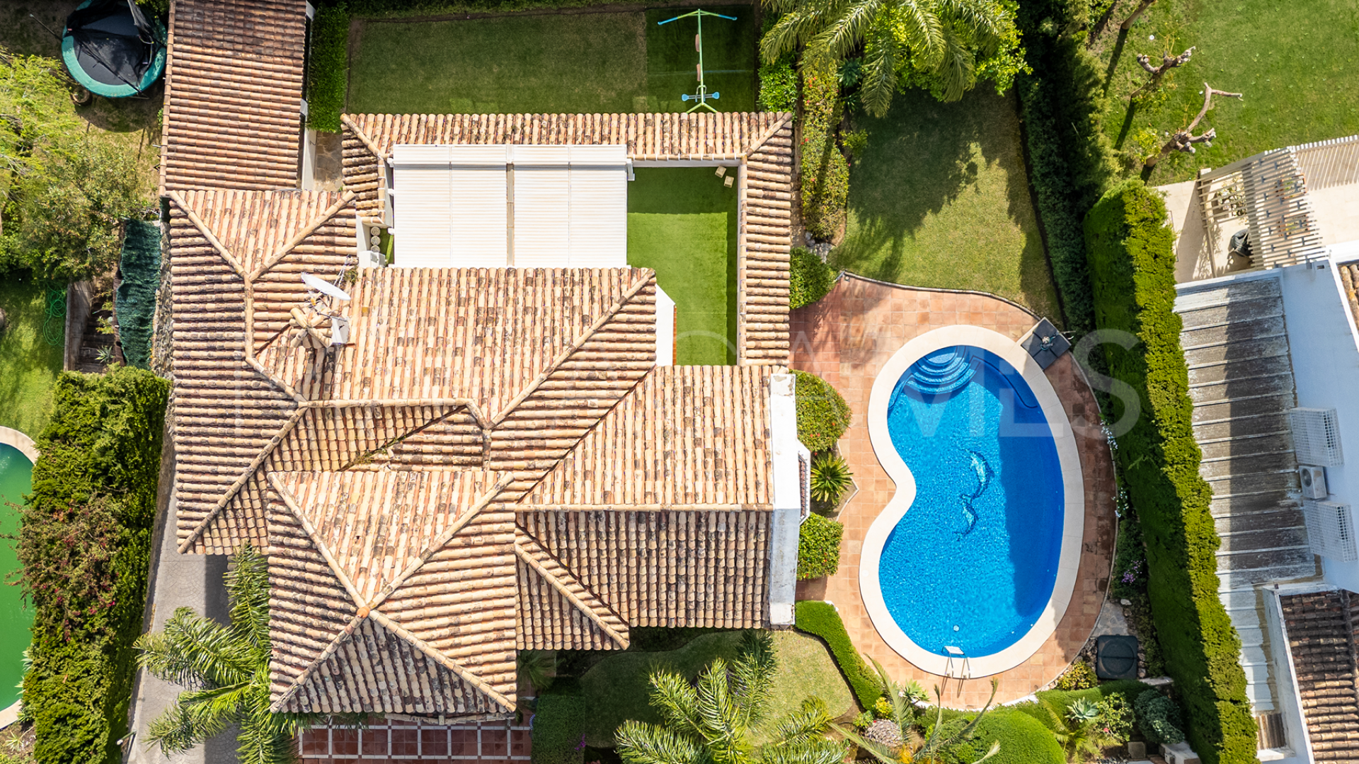 Nueva Atalaya 4 bedrooms villa for sale