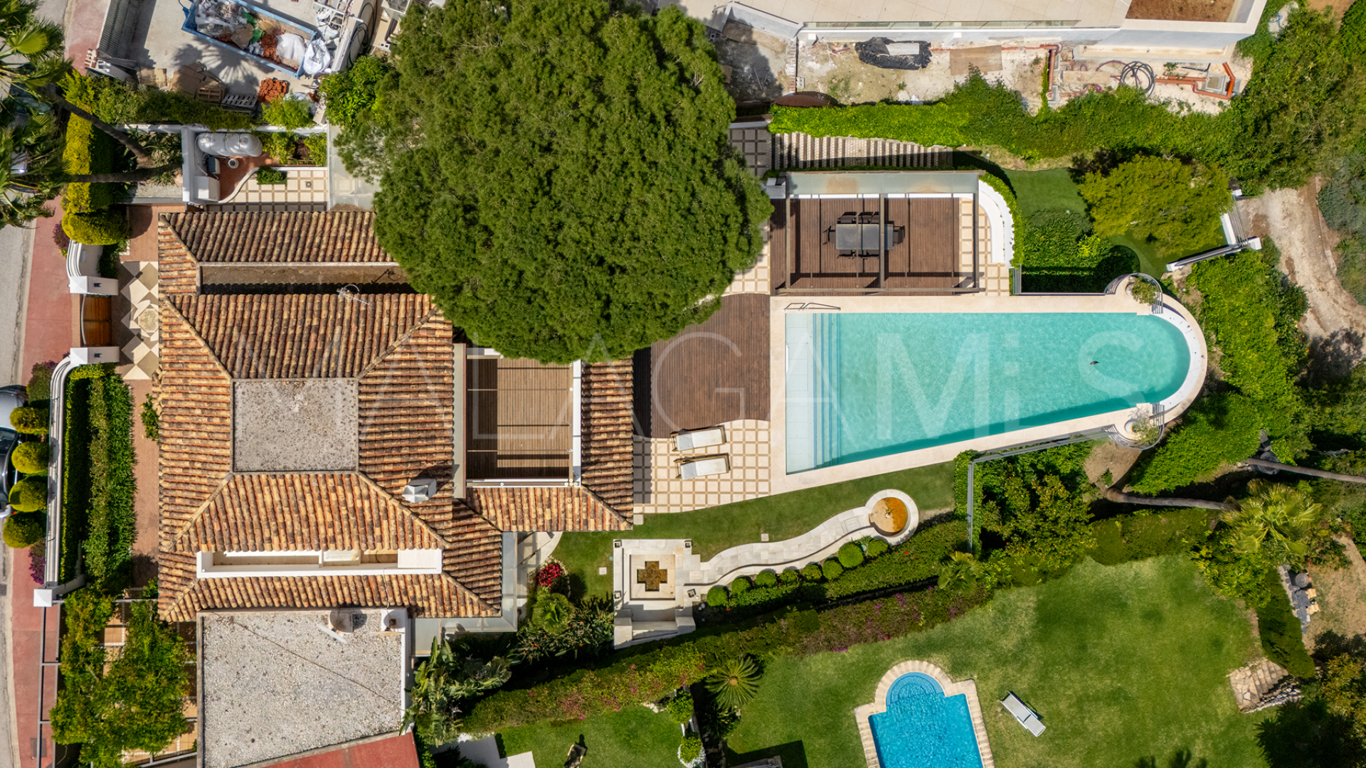 Villa for sale in Las Brisas del Golf