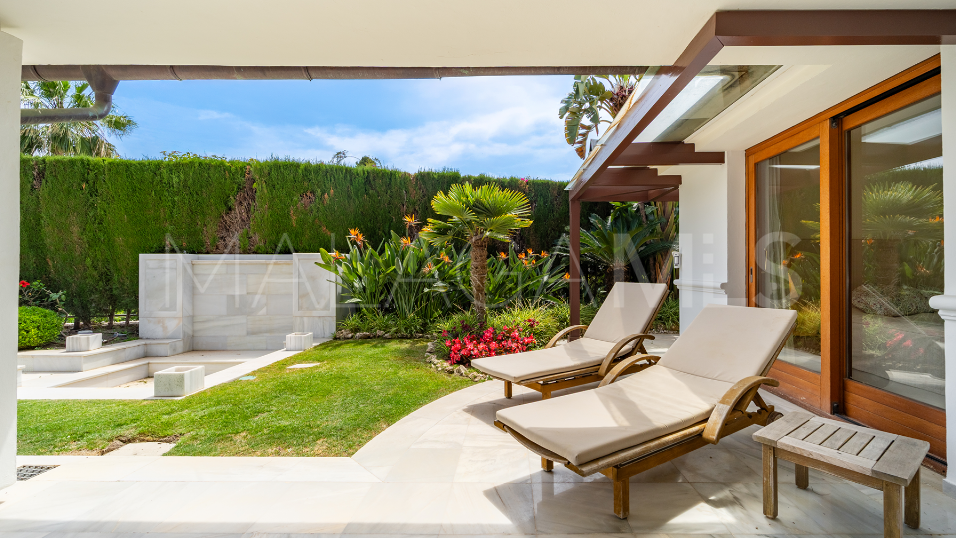 Villa for sale in Las Brisas del Golf