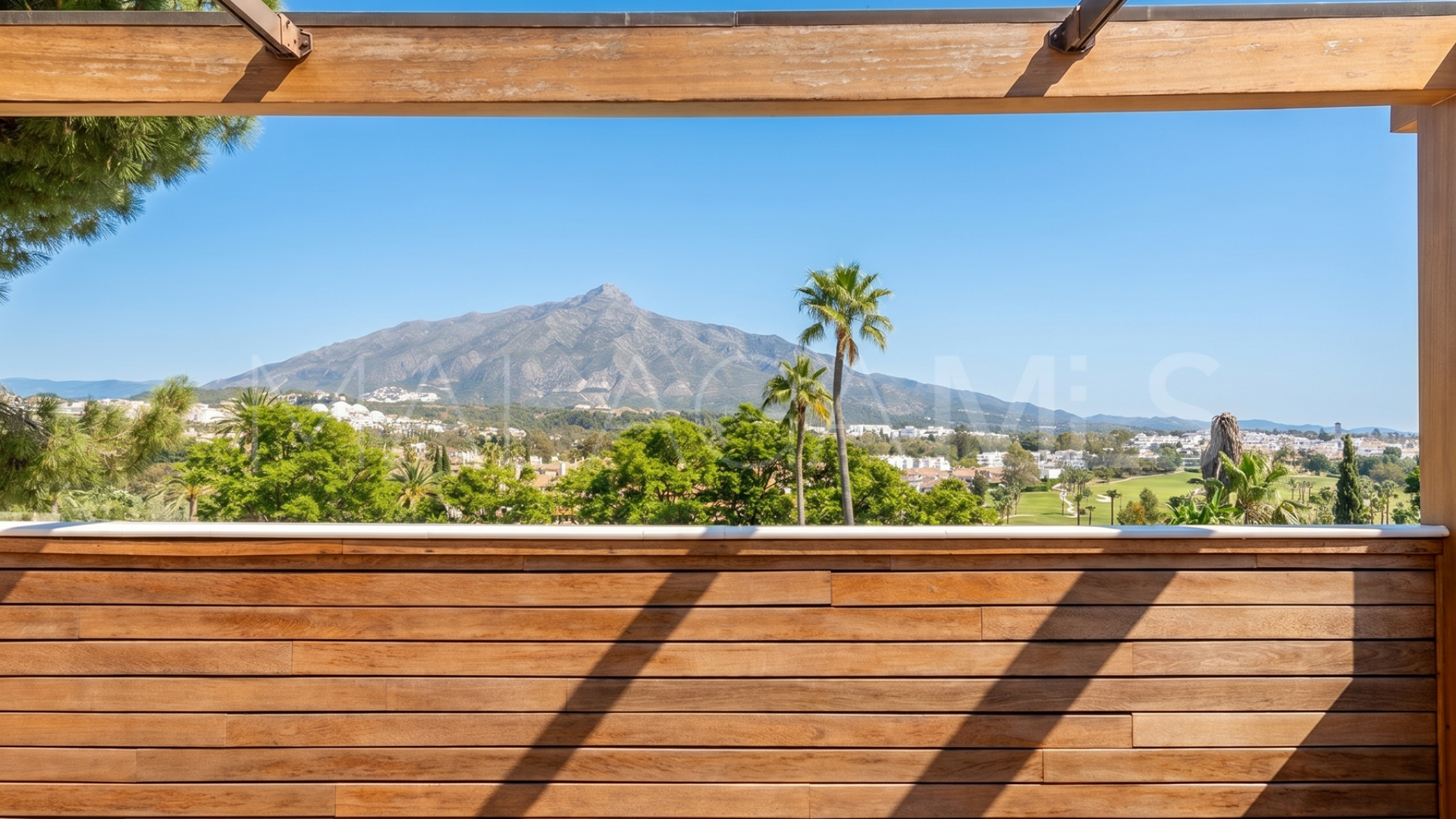 Villa for sale in Las Brisas del Golf