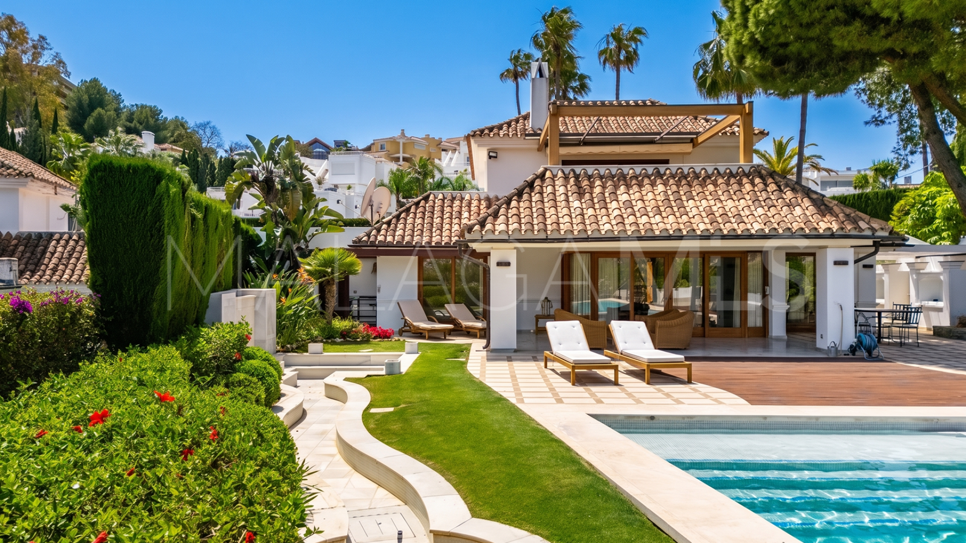 Villa for sale in Las Brisas del Golf