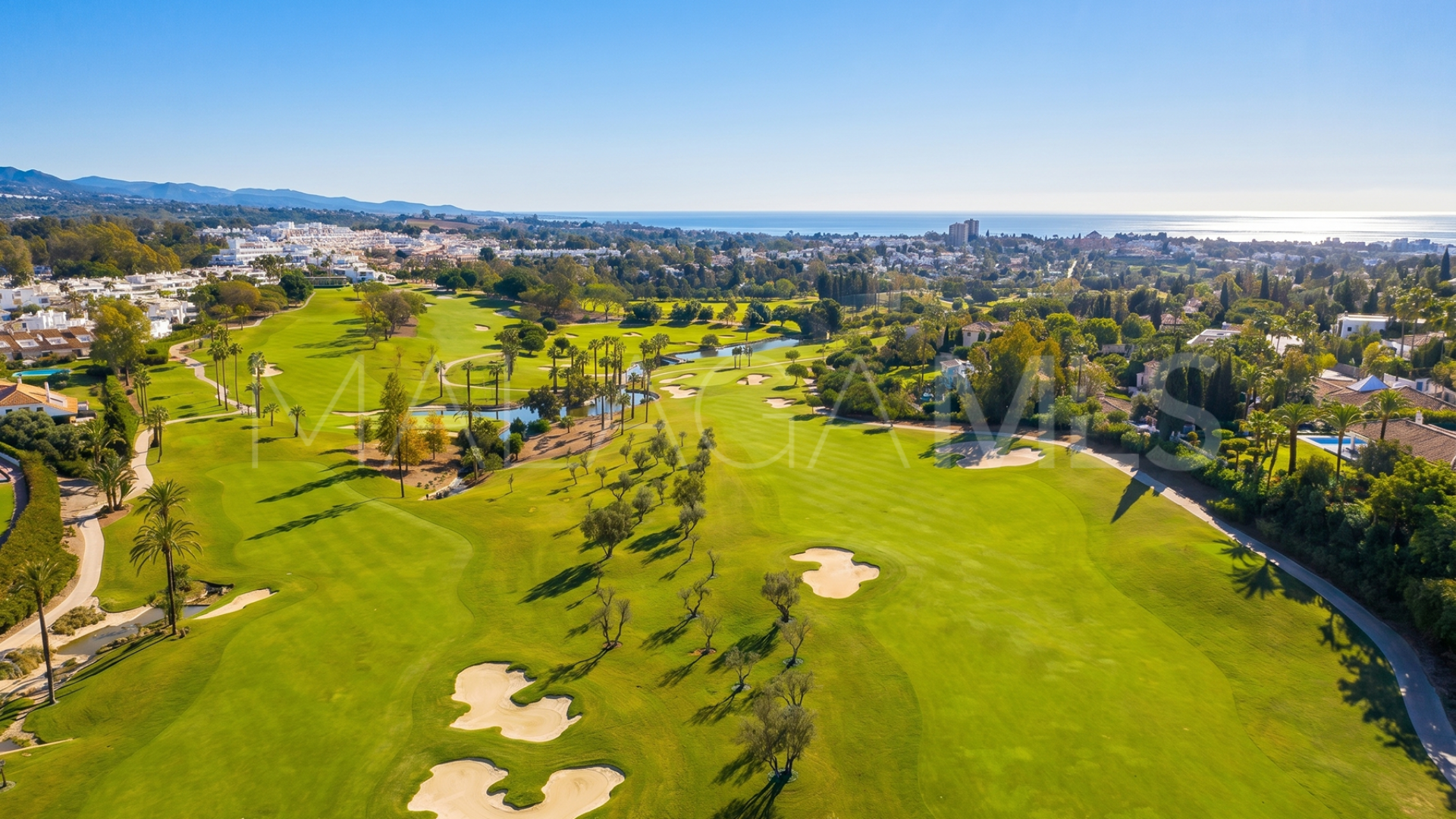 Villa for sale in Las Brisas del Golf