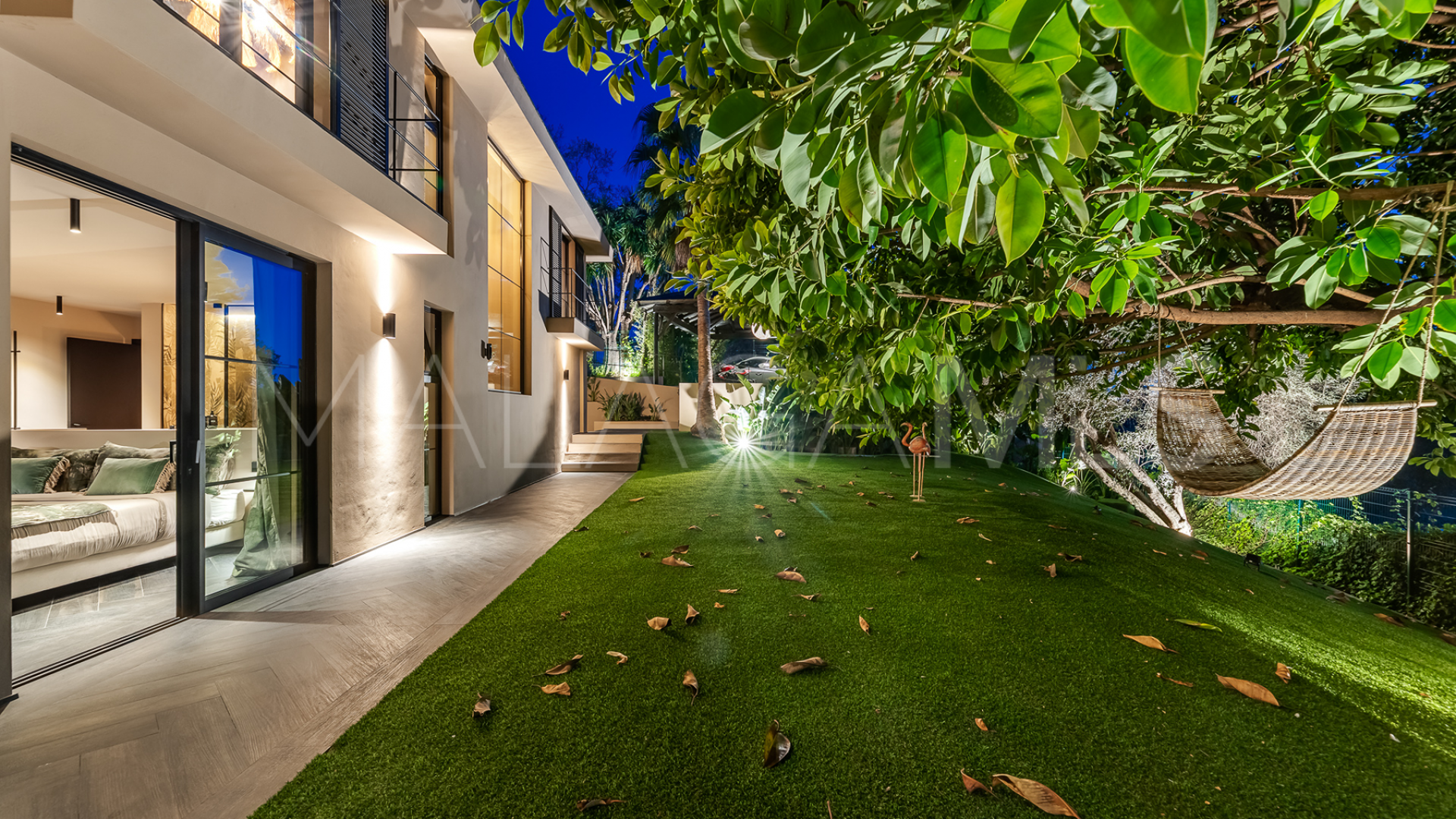 Villa for sale in Guadalmina Alta