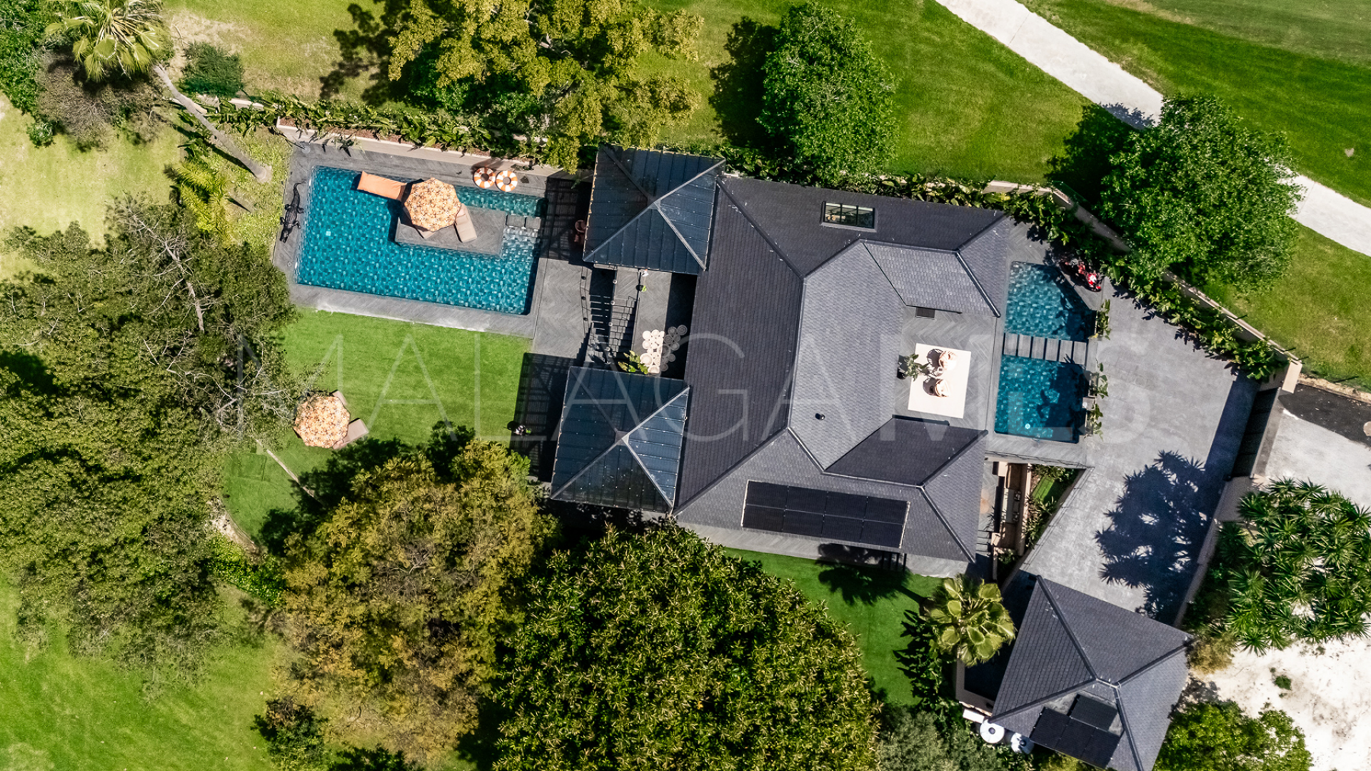 Villa for sale in Guadalmina Alta