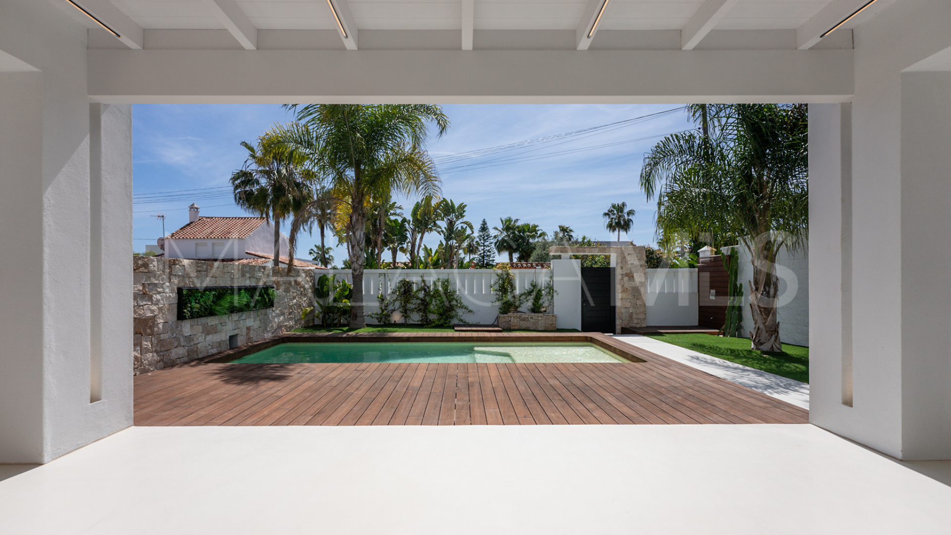 Villa for sale in Sun Beach