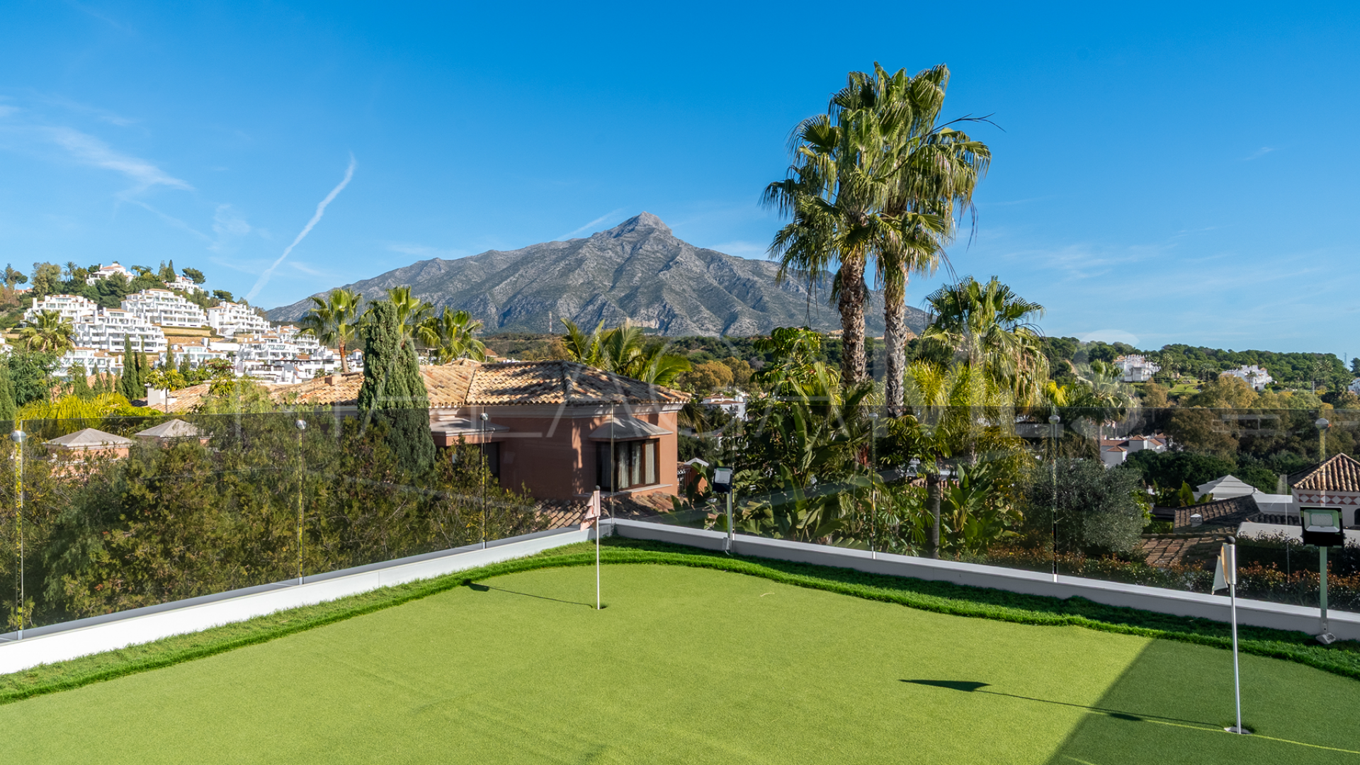 5 bedrooms villa in Andalucia Alta for sale