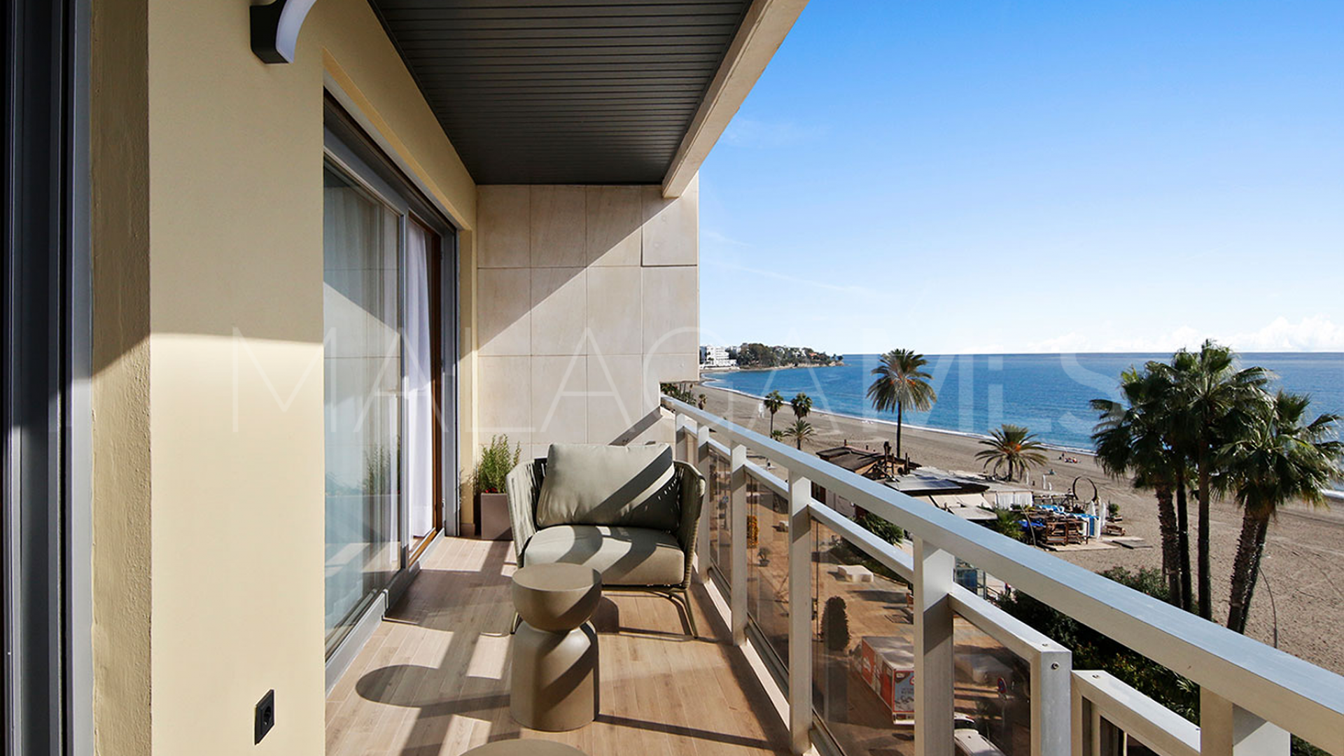 Penthouse for sale in Les Rivages with 3 bedrooms