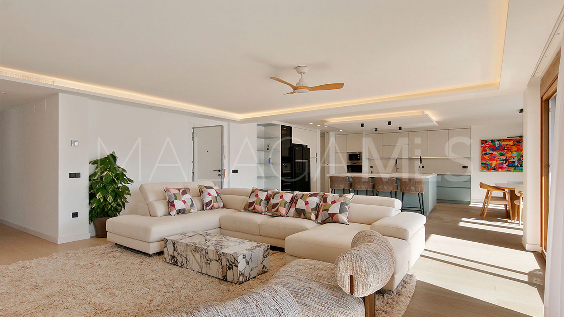 Penthouse for sale in Les Rivages with 3 bedrooms