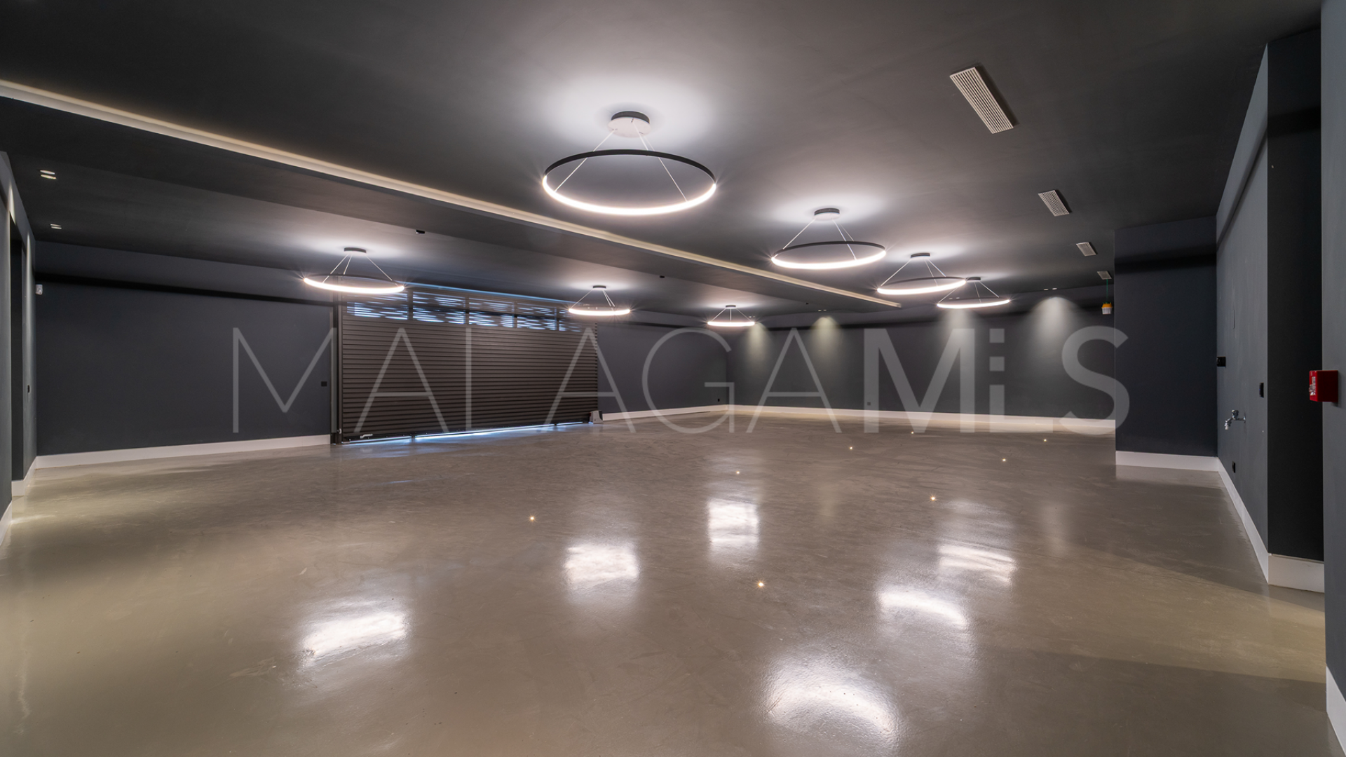 Villa for sale in Cascada de Camojan