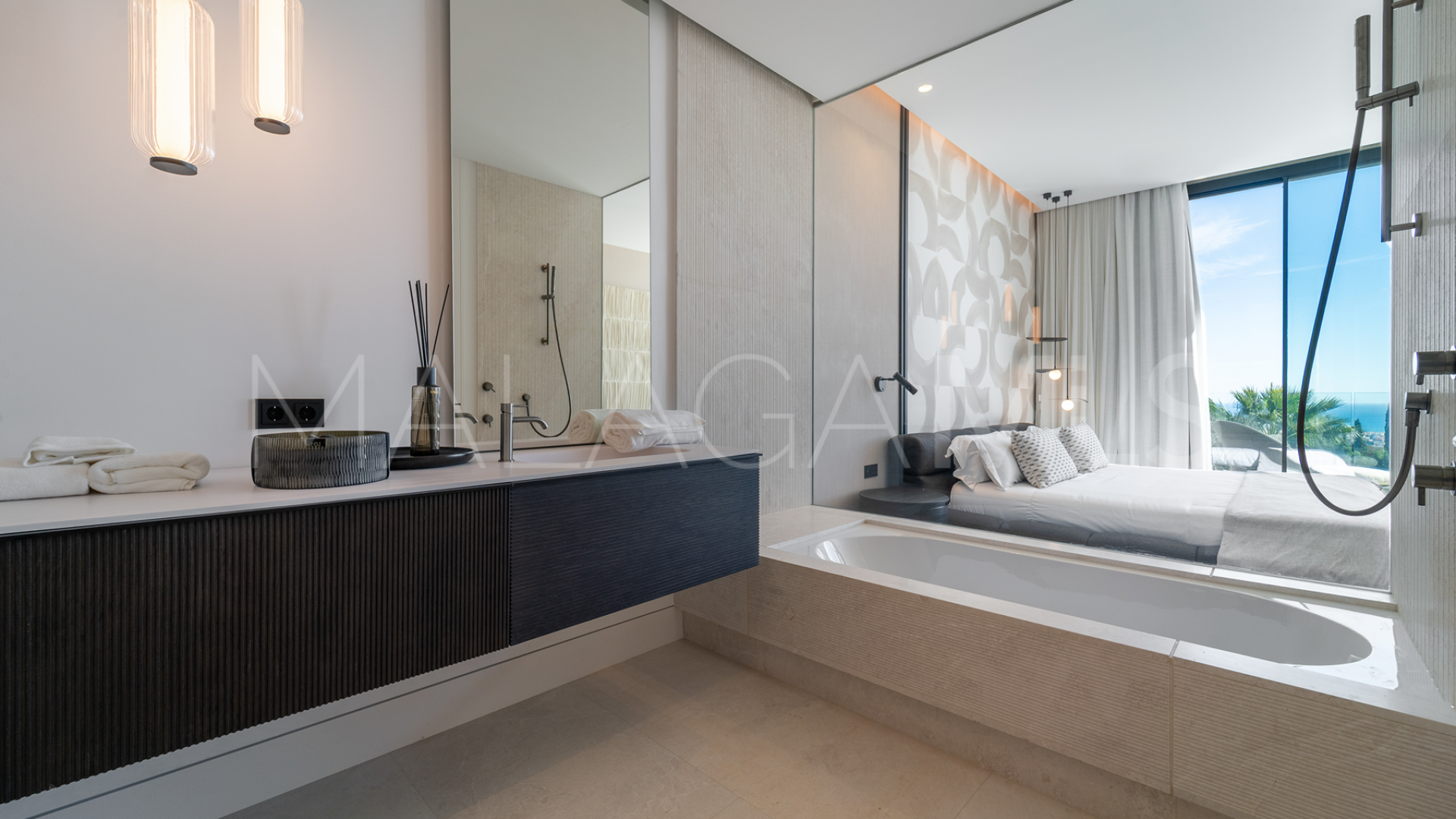 Villa for sale in Cascada de Camojan