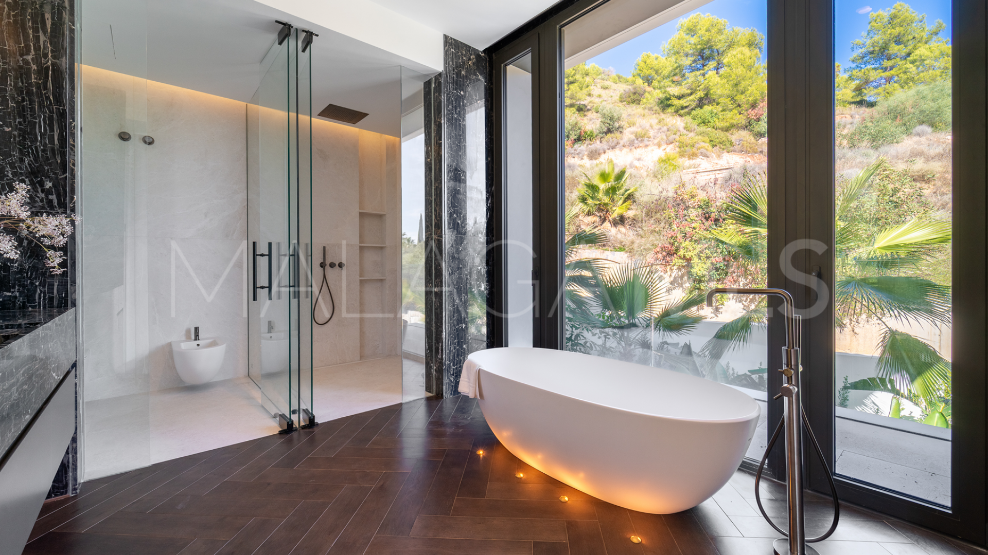 Villa for sale in Cascada de Camojan