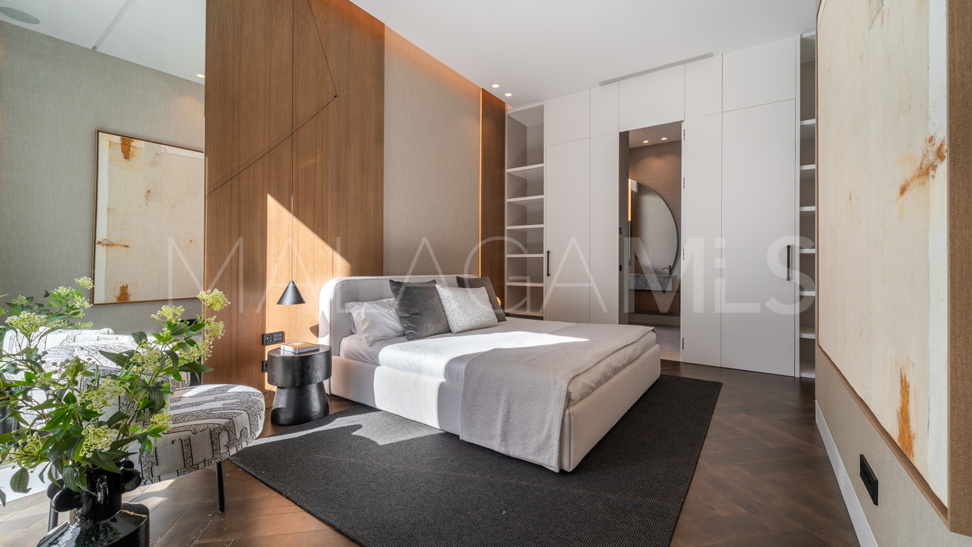 Villa for sale in Cascada de Camojan