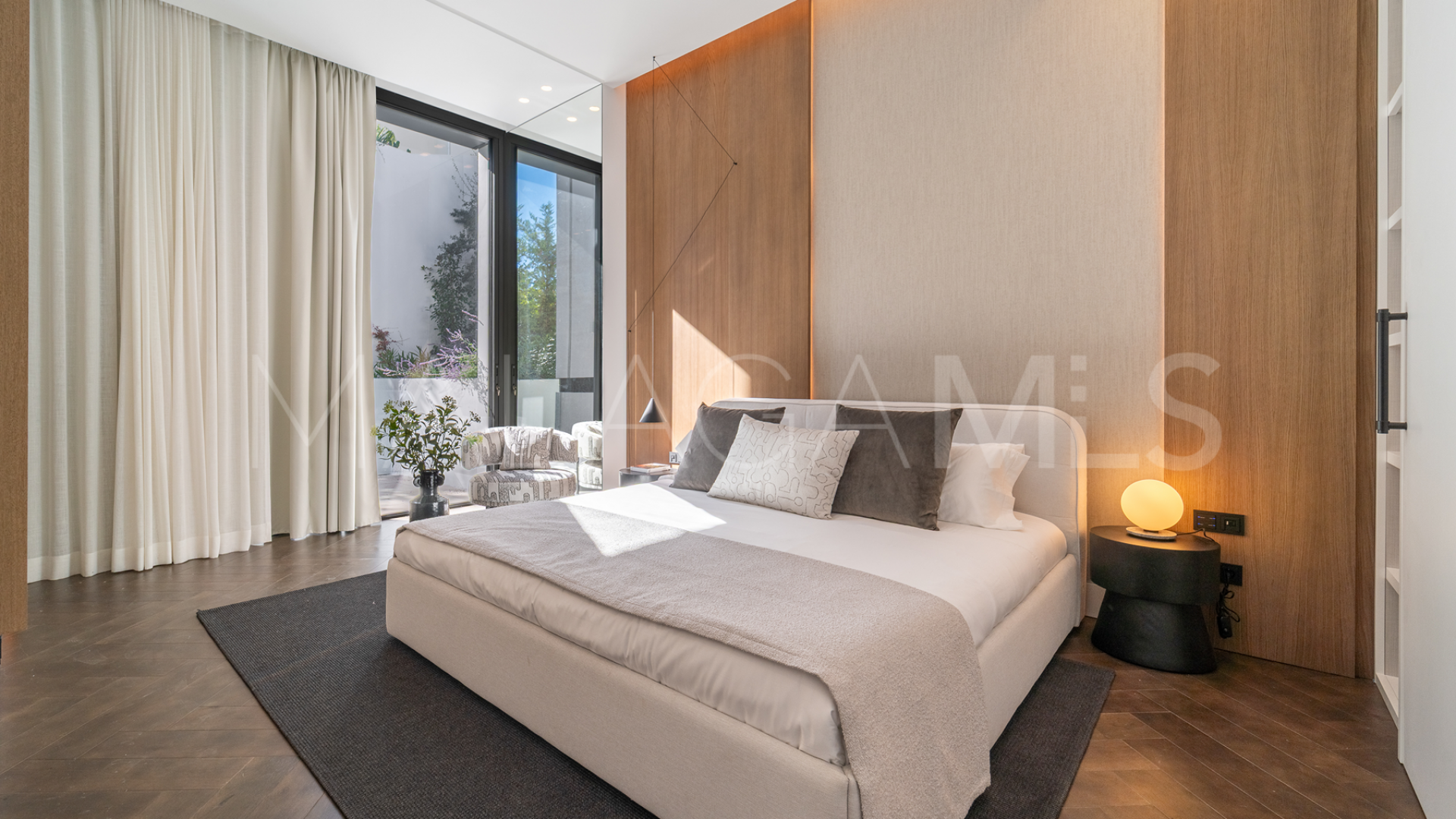 Villa for sale in Cascada de Camojan