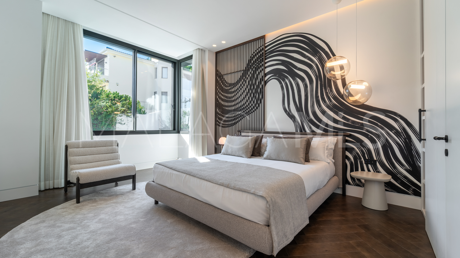 Villa for sale in Cascada de Camojan