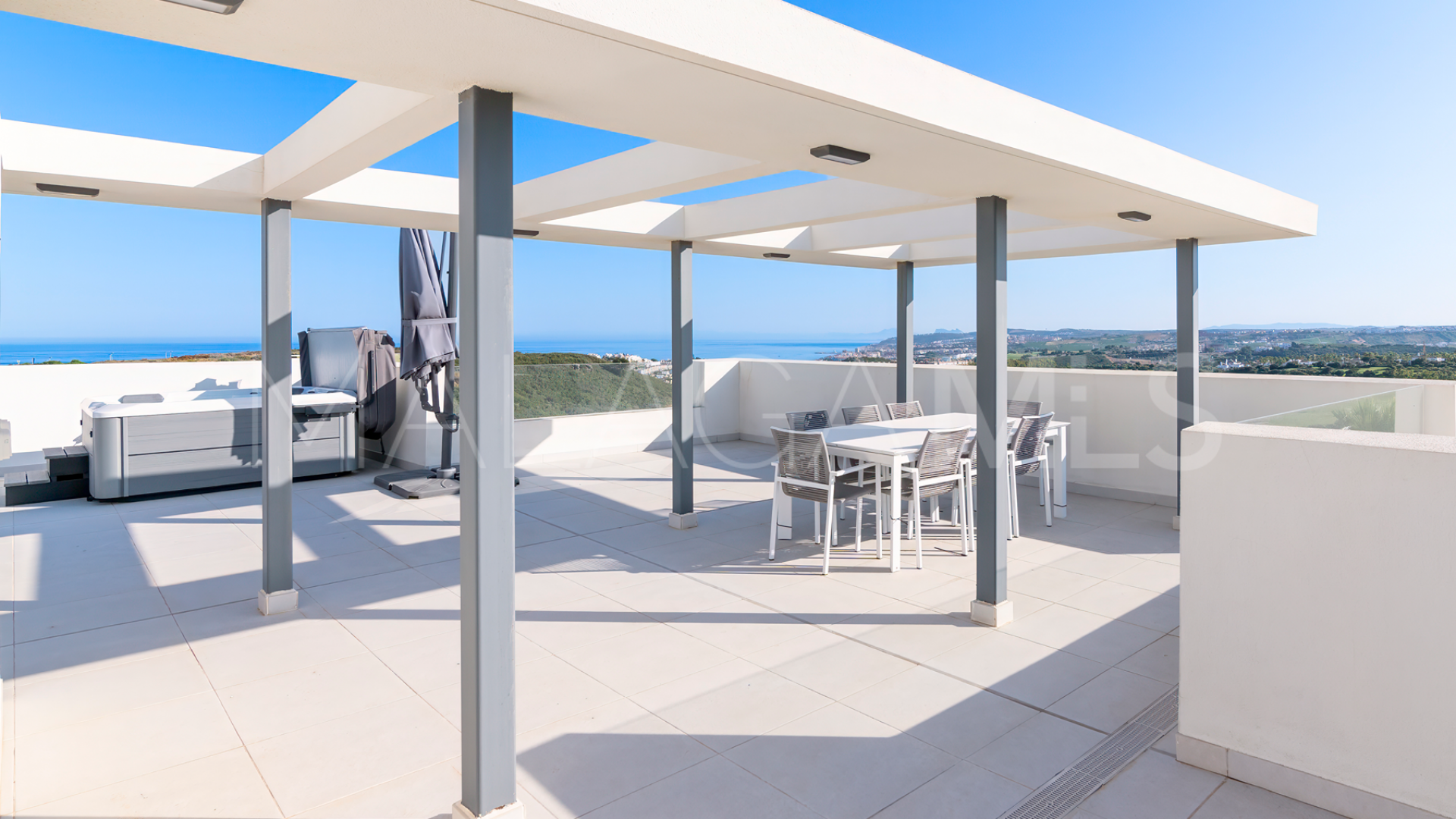 Takvåning for sale in Serenity Views