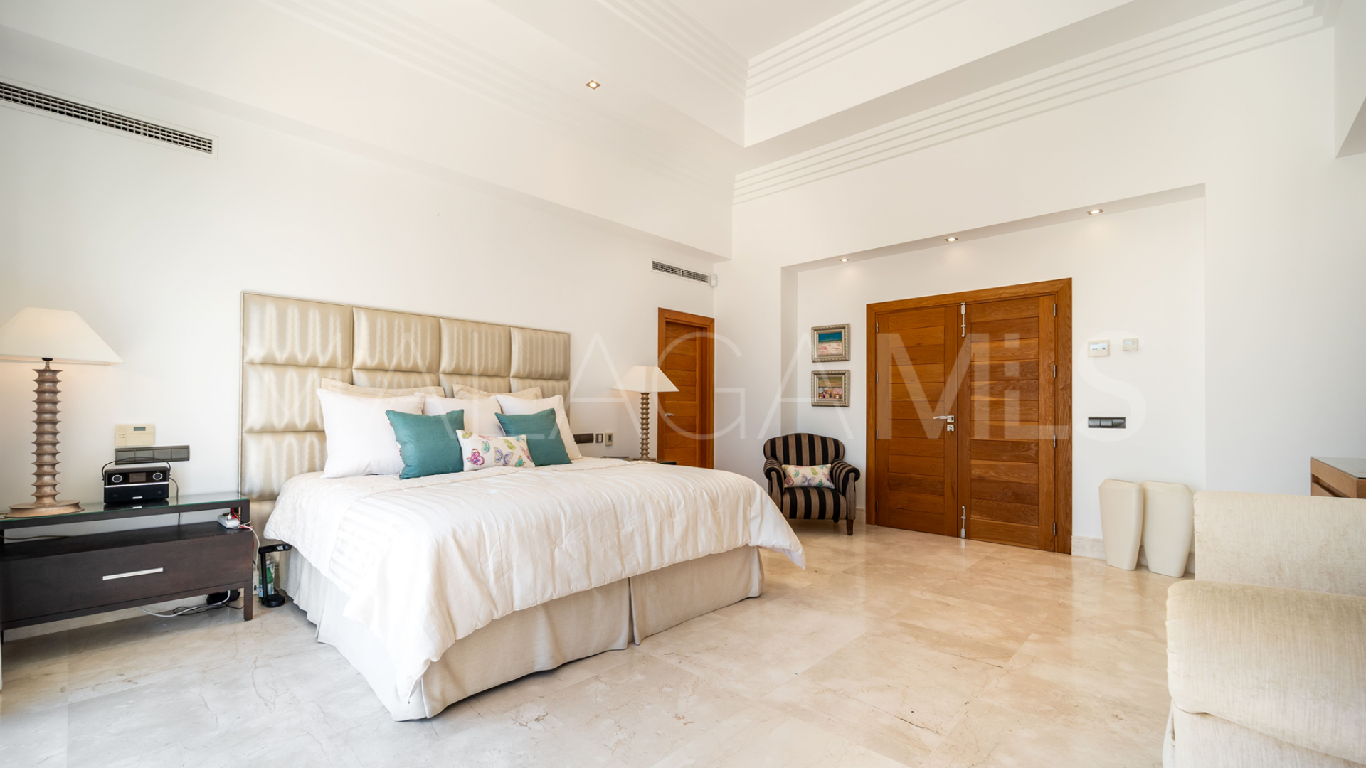 4 bedrooms Los Arqueros villa for sale