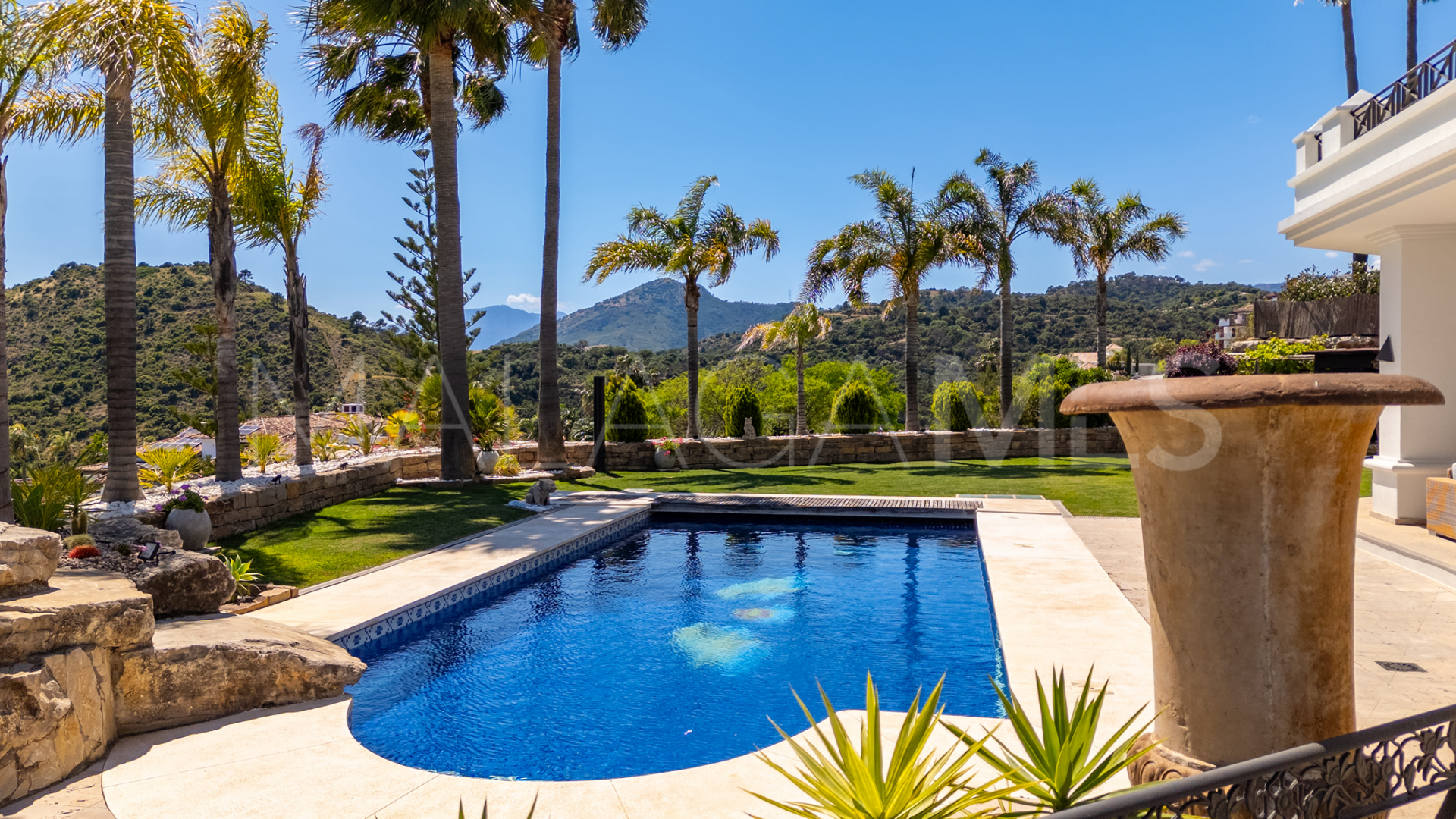 4 bedrooms Los Arqueros villa for sale