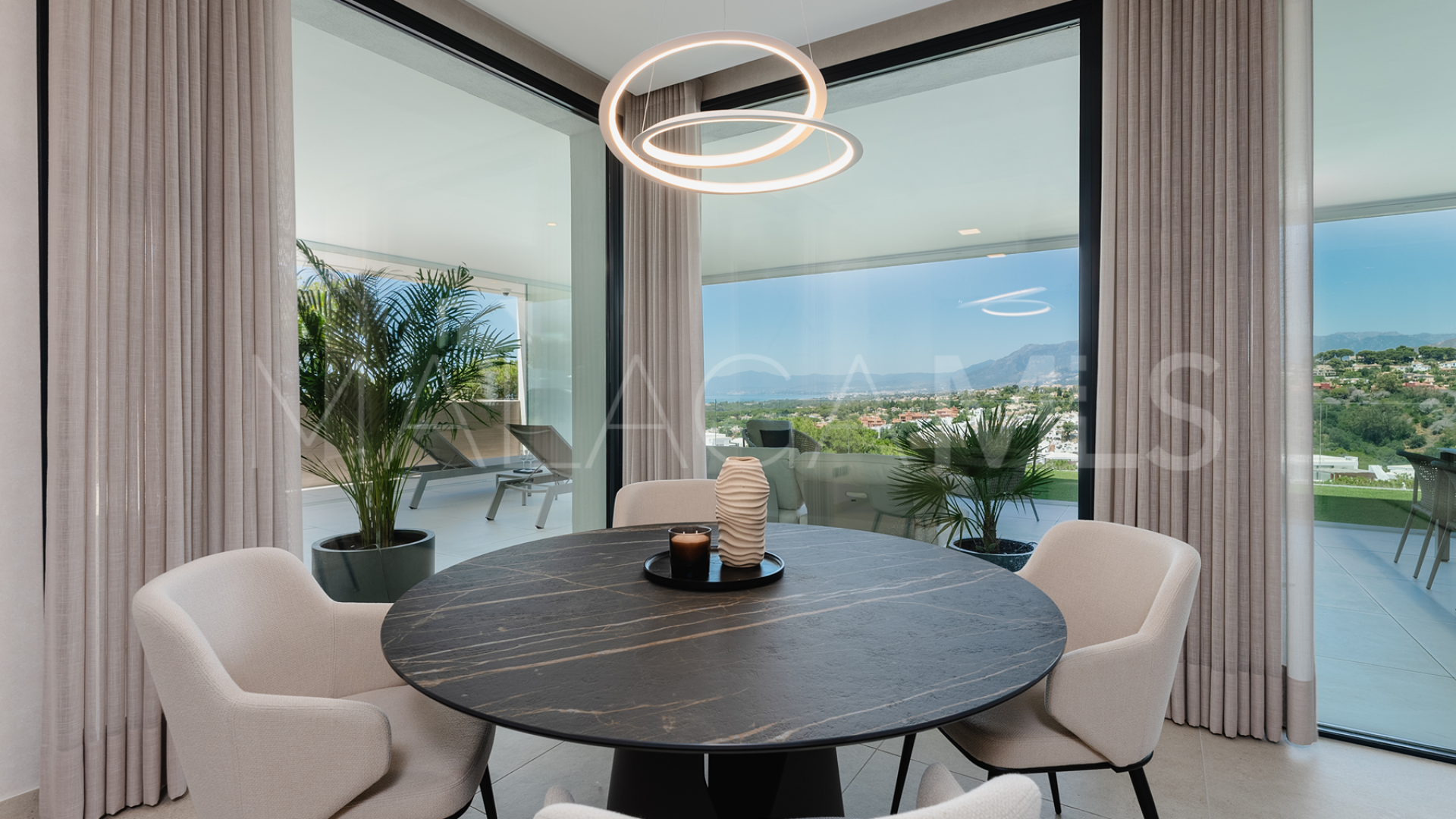 Lägenhet for sale in Riva Residences