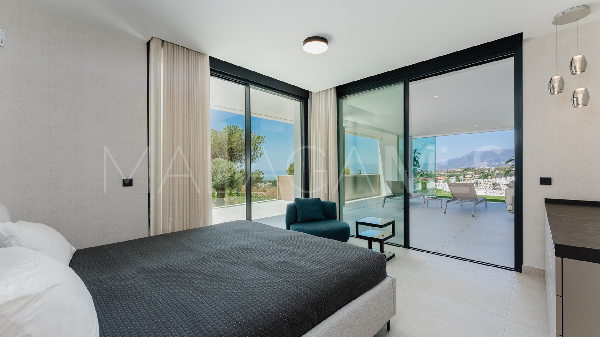 Lägenhet for sale in Riva Residences