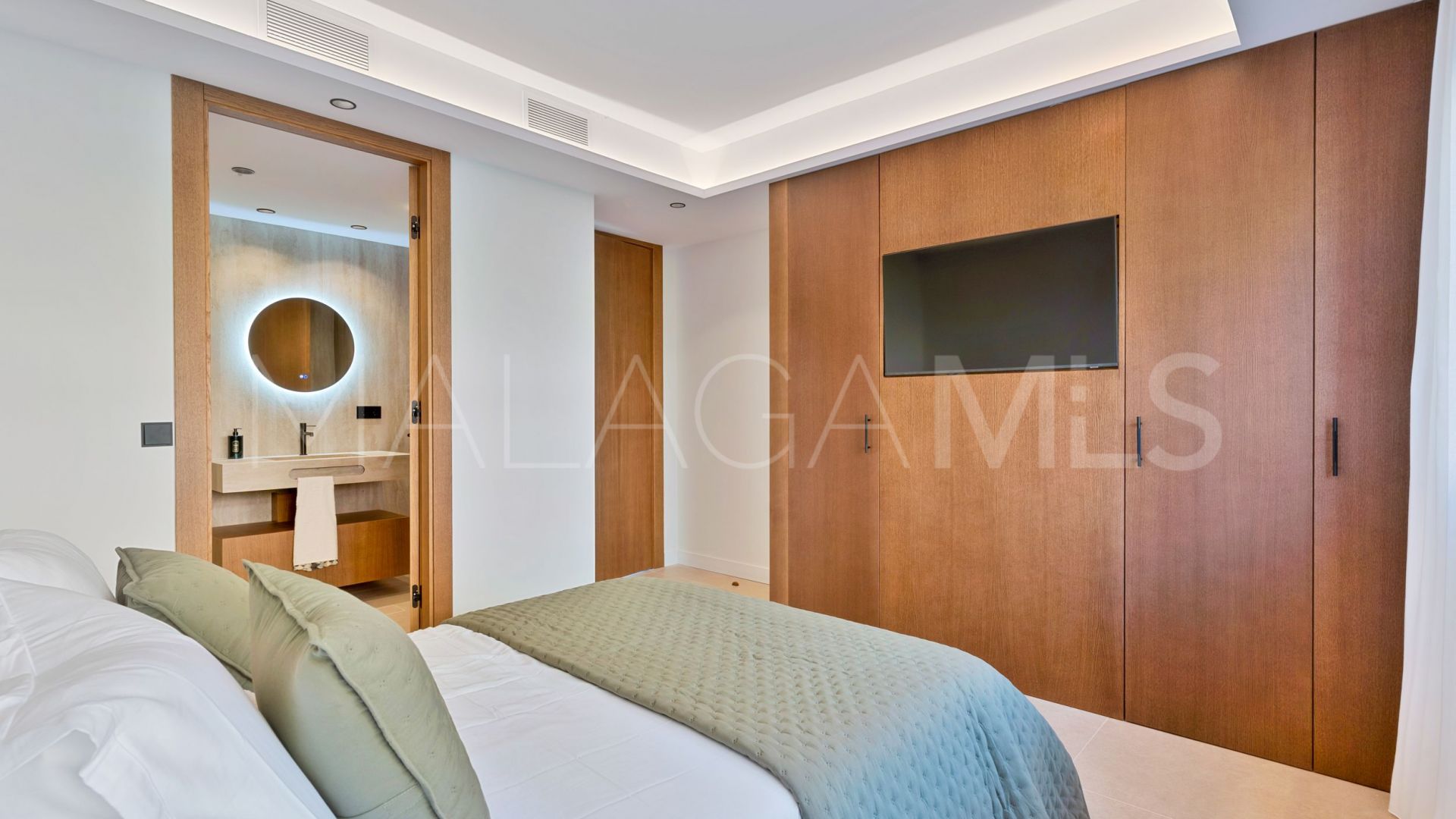 Wohnung for sale in Nueva Andalucia