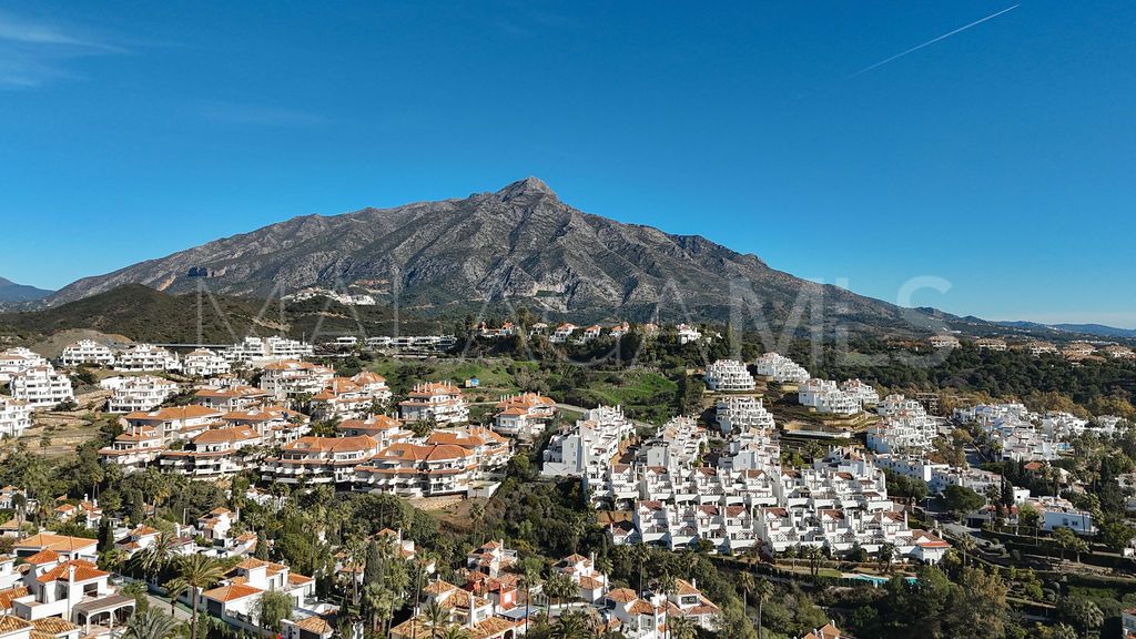 Maison de ville for sale in Nueva Andalucia