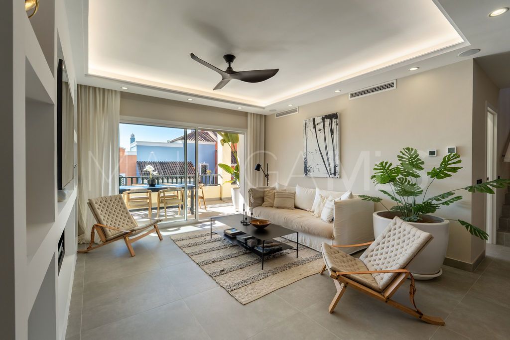 Maison de ville for sale in Nueva Andalucia