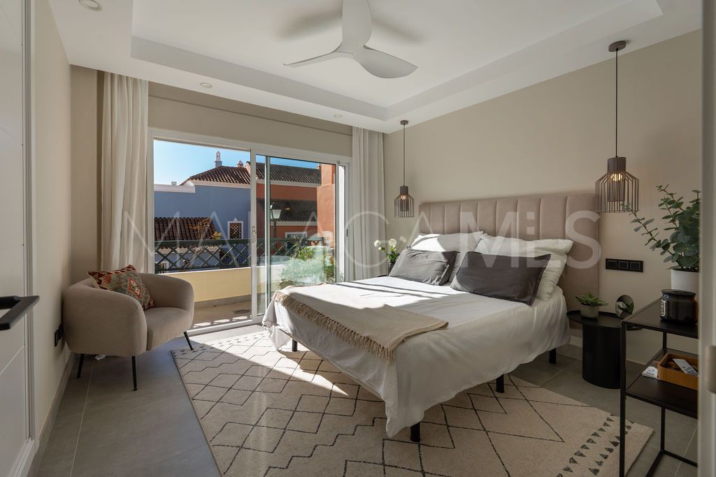 Maison de ville for sale in Nueva Andalucia