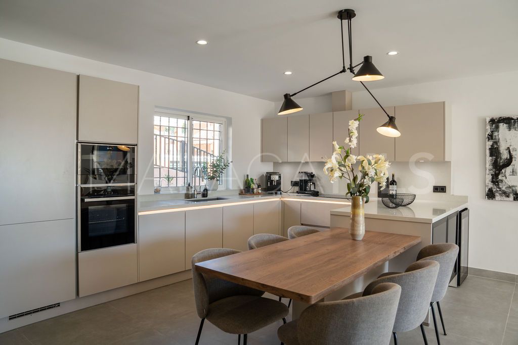 Maison de ville for sale in Nueva Andalucia