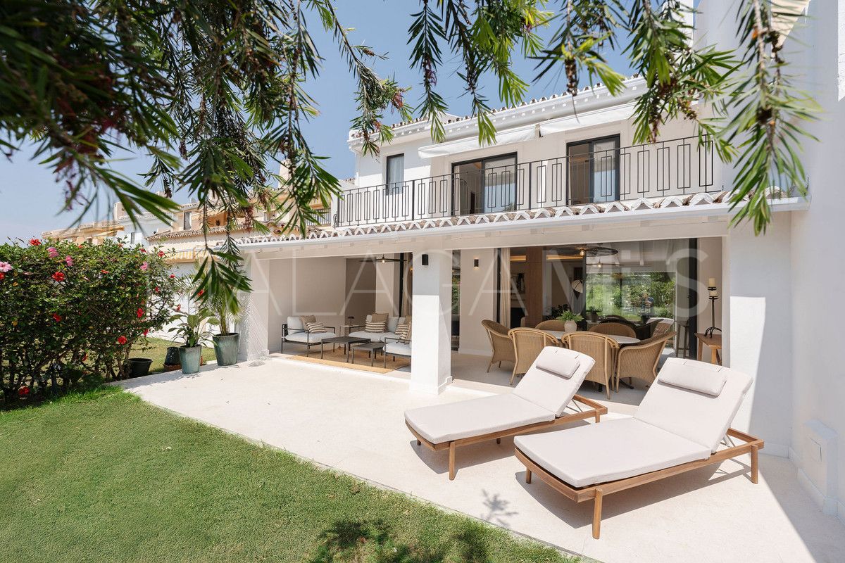 Reihenhaus for sale in Nueva Andalucia