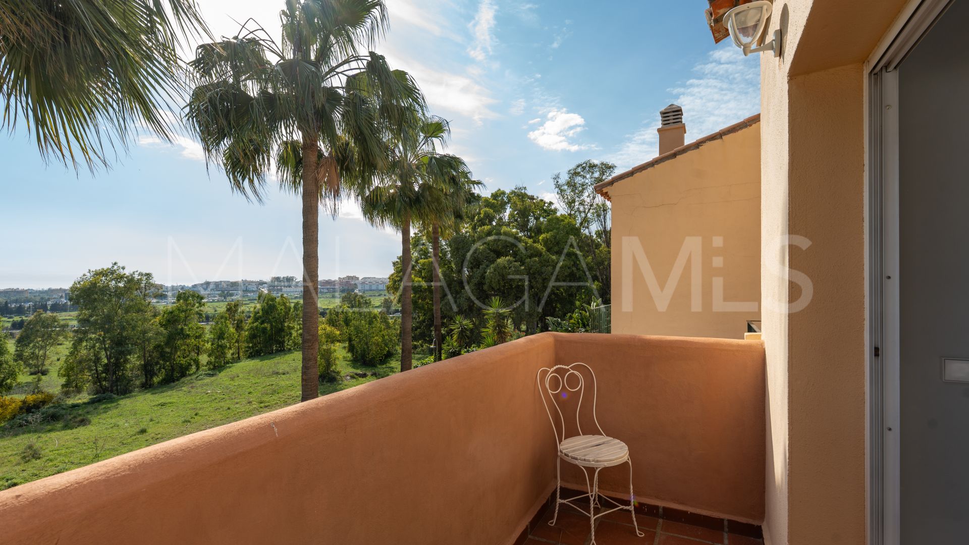 Buy Condes de Iza 4 bedrooms town house